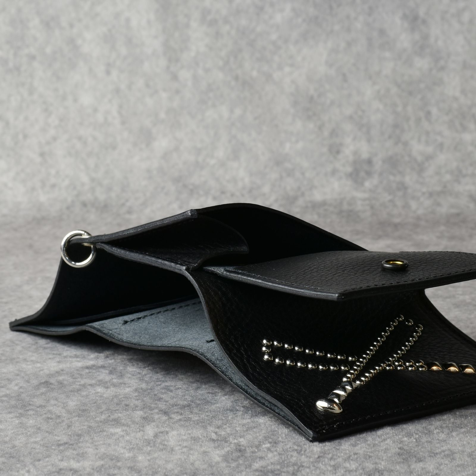 CALEE - × KEBOZ STUDS LEATHER MULTI WALLET (BLACK) / × ケボズ スタッズ レザー マルチウォレット  | chord online store