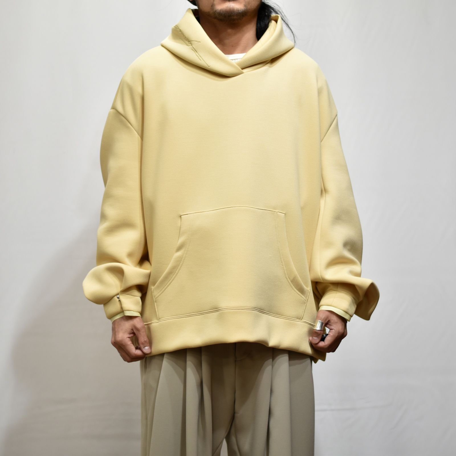 ジップベント フーディ / LB22SS-PK01-NM (PALE YELLOW)