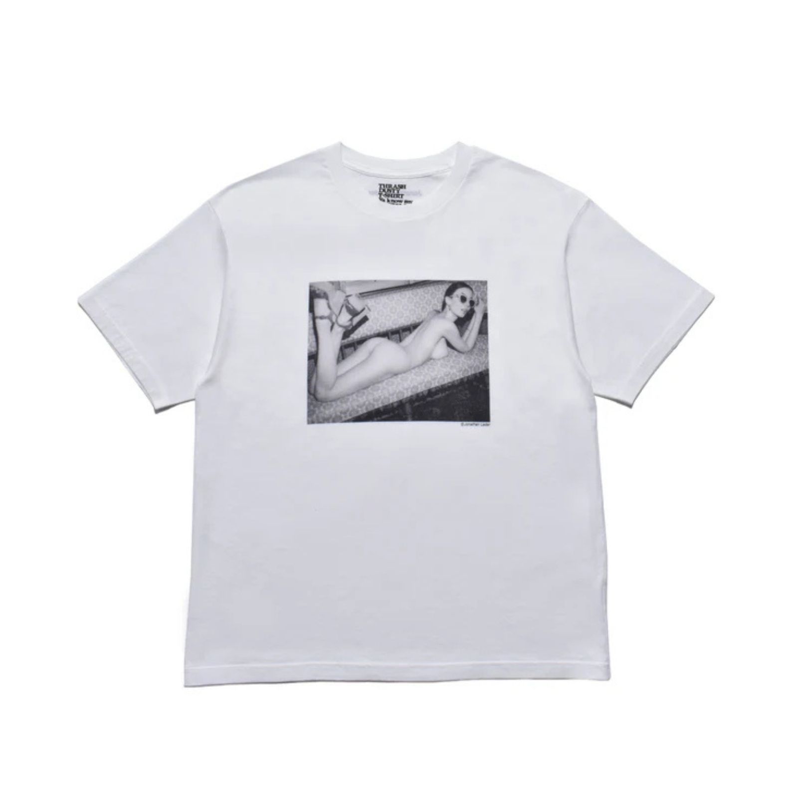 Jonathan Leder × Stie-lo "OLIVIA" Crewneck T-SH （WHITE） / プリントTシャツ （ホワイト） 25MND-STL004