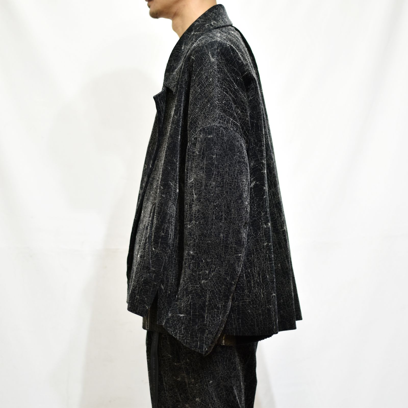 オーバーサイズジャケット / LB22AW-JK01-CRK (BLACK and CRACK)