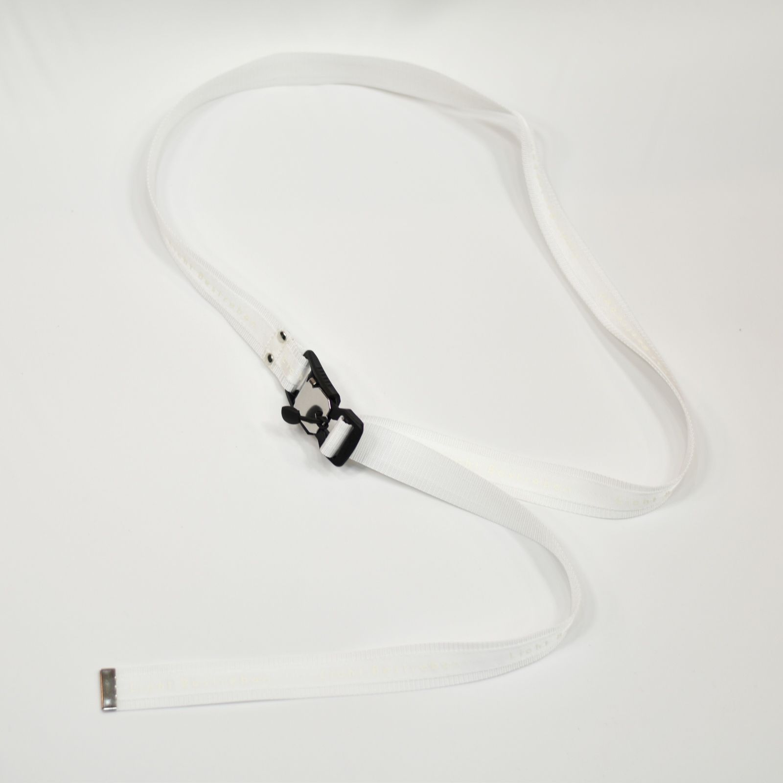 マグネットバックルロングベルト / LB22SS-AC01 (WHITE×SILVER)