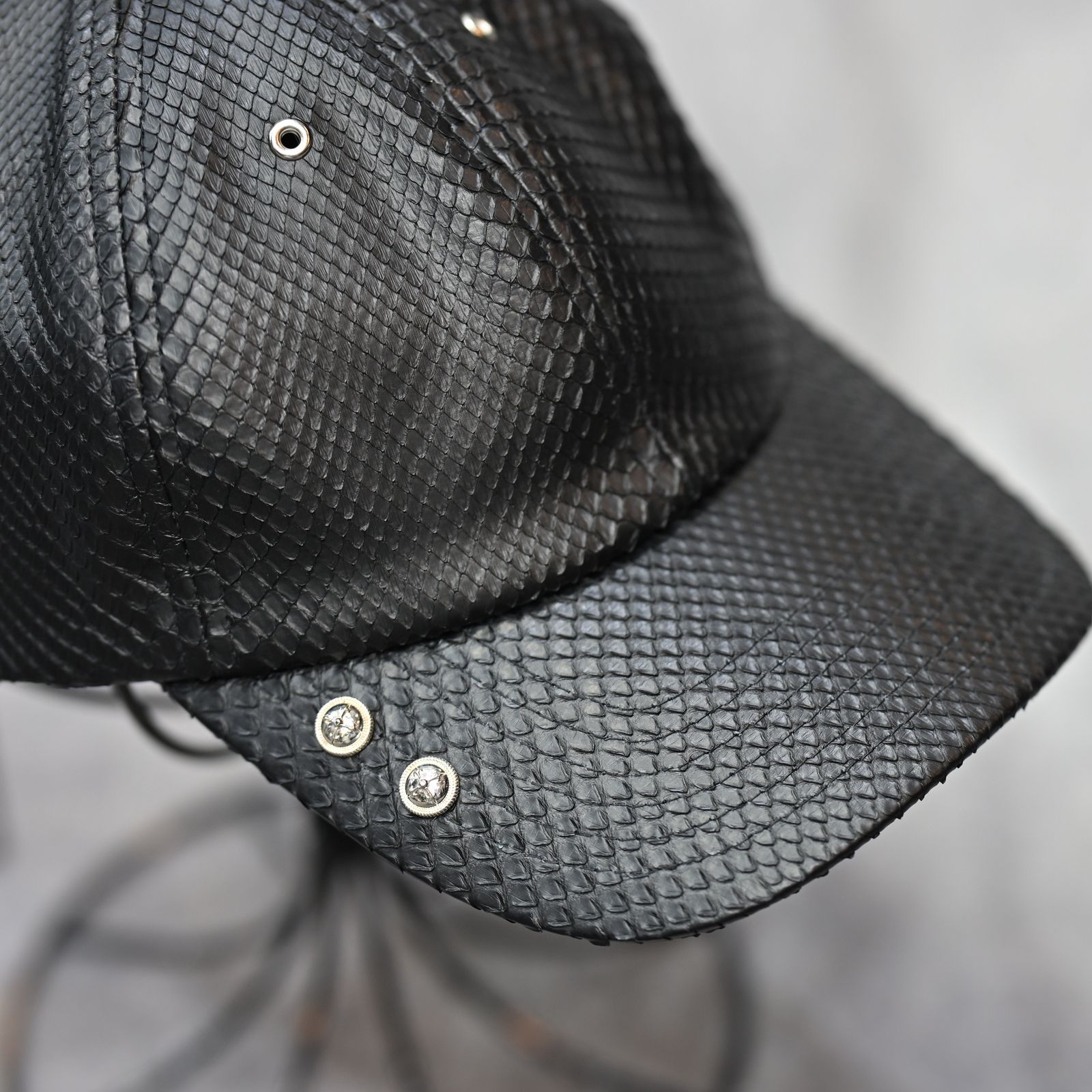 THE LINE PYTHON CAP （BLACK） / パイソンレザーキャップ （ブラック） T-284