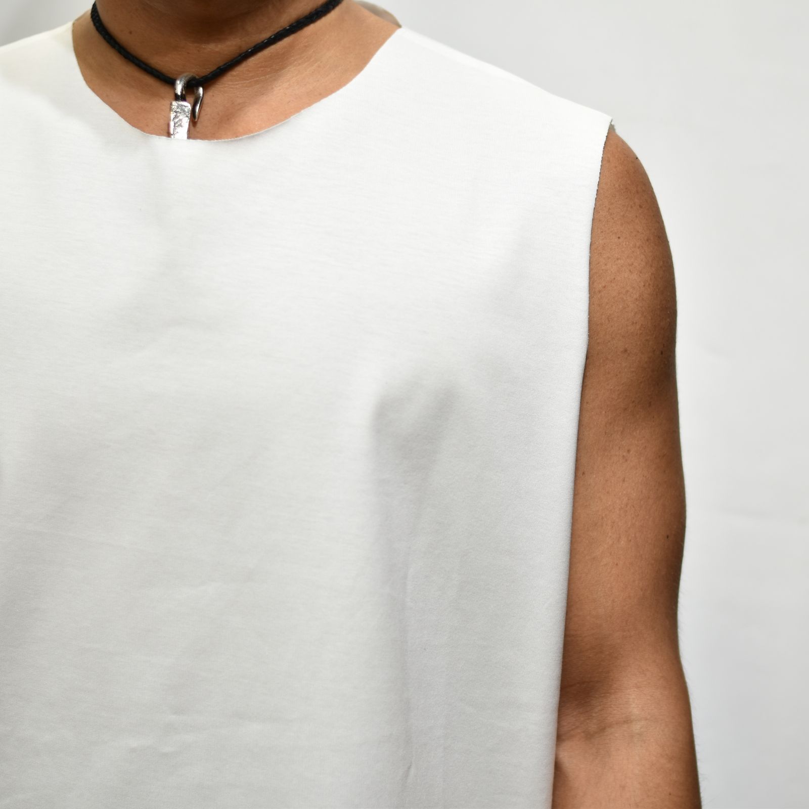 iwahaze pullover (white)