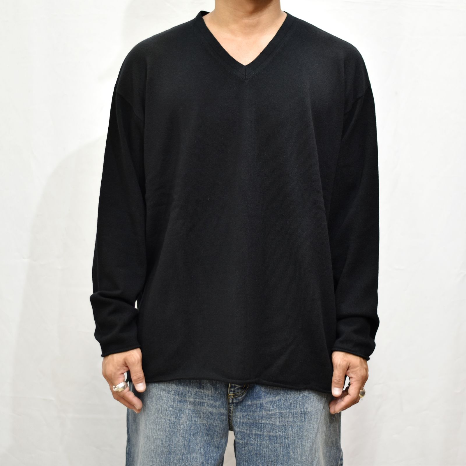 ウールカシミアニット Vネック （BLACK）