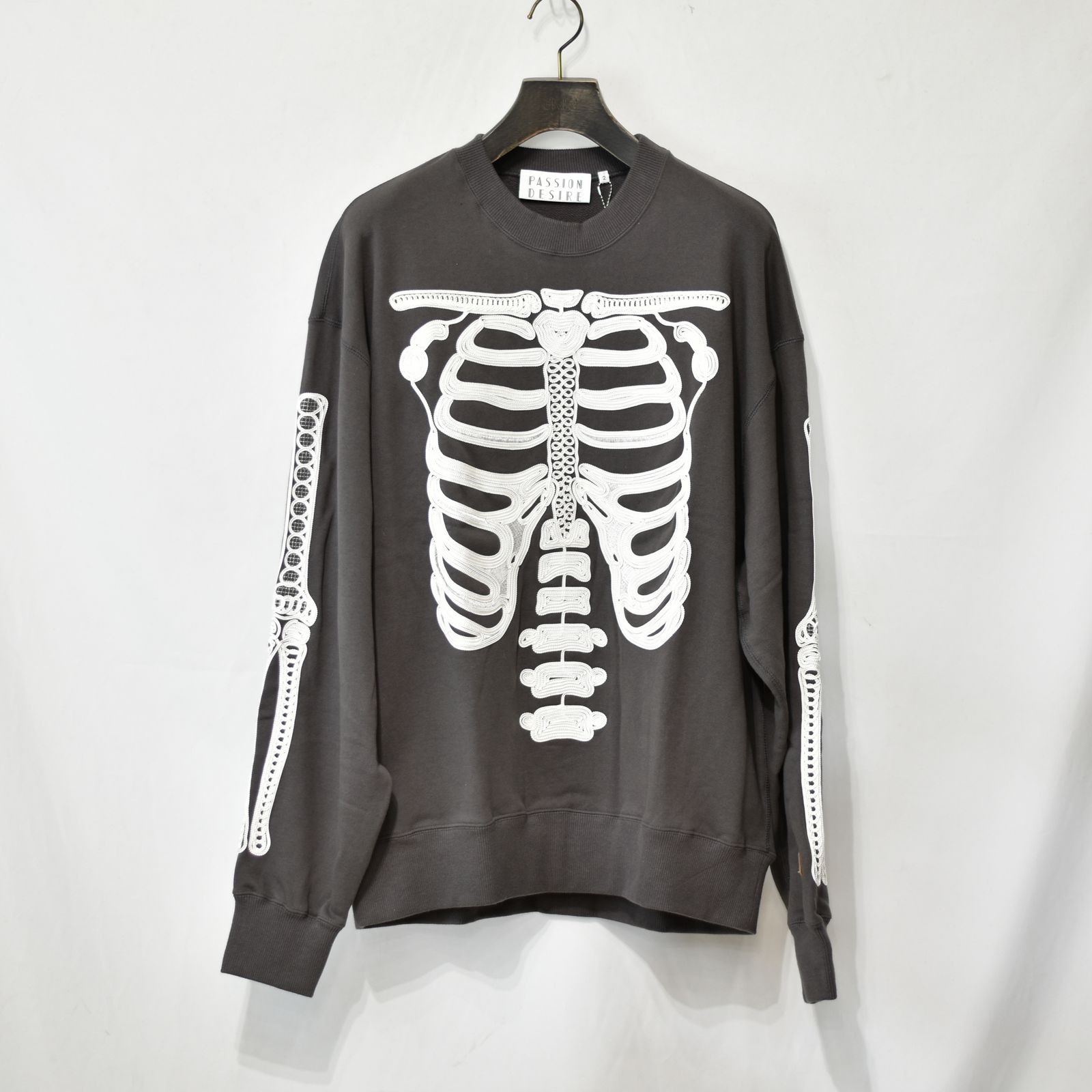 el conductorH - CORD EMBROIDERED CREW NECK SWEATER 'BONES for ...