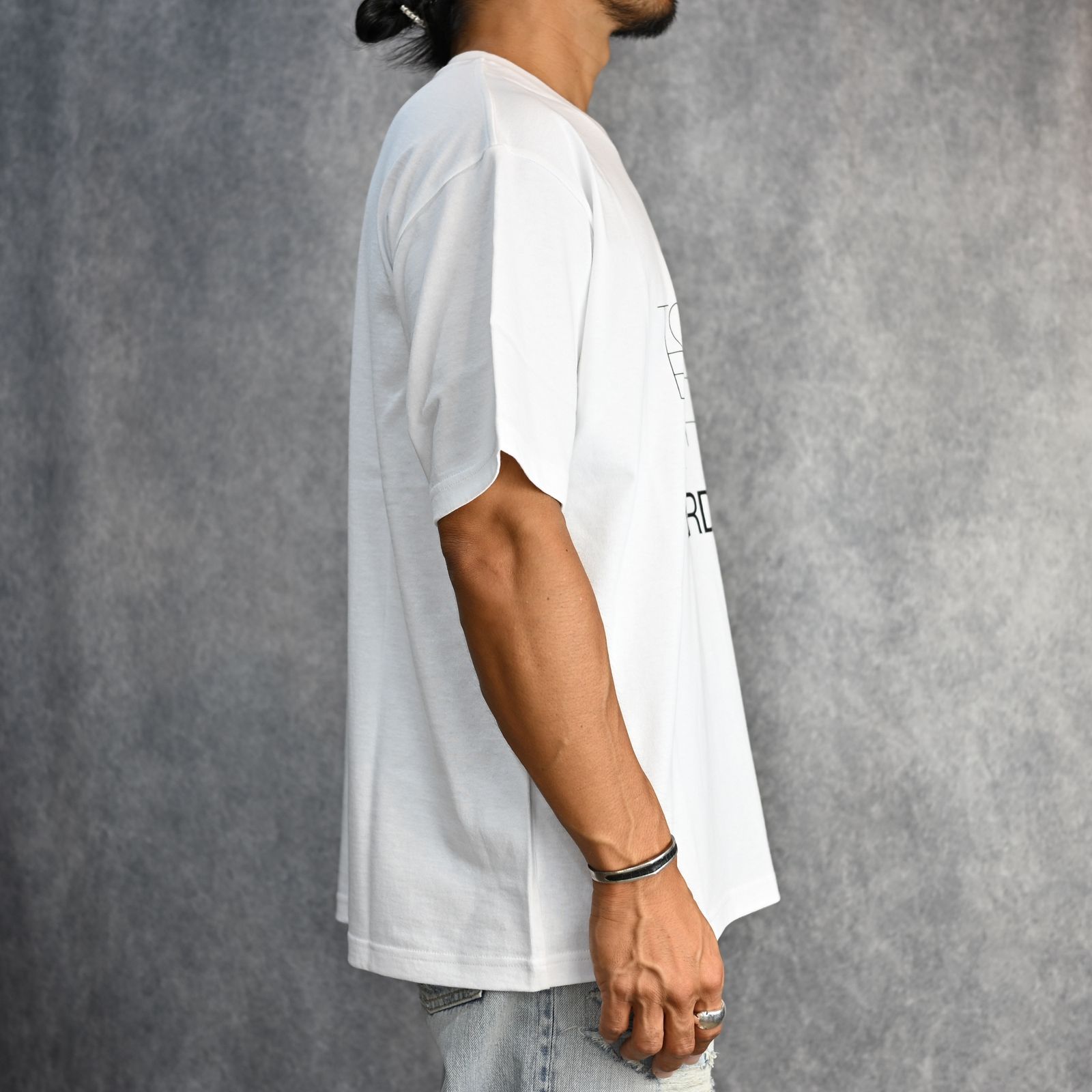 New Order “TOUCHED BY THE HAND OF GOD” Crewneck T-SH （WHITE） /  ニューオーダー 「タッチト・バイ・ザ・ハンド・オブ・ゴッド」 プリント Tシャツ （ホワイト）