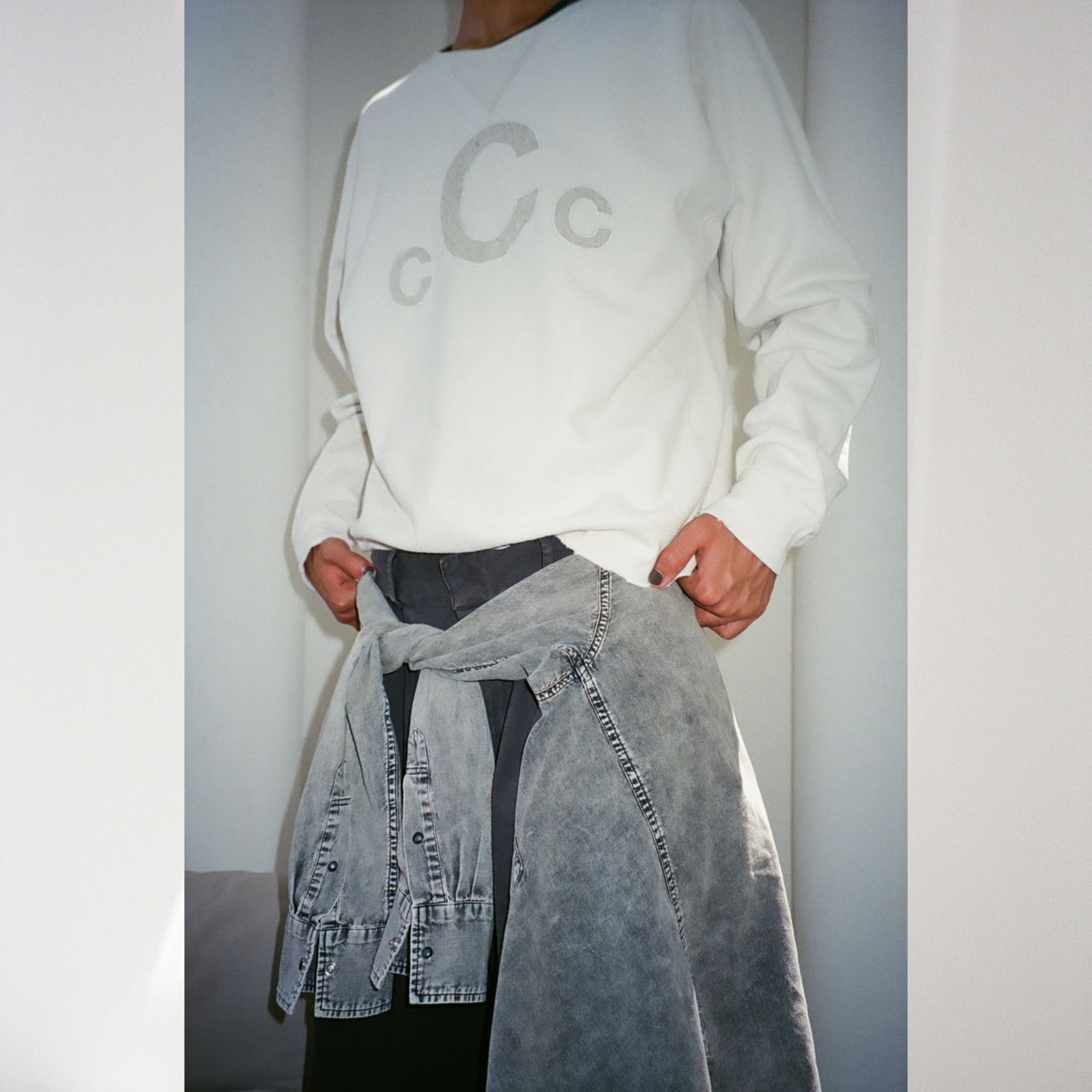 C LOGO FD RW  (OFF WHITE / オフホワイト) スウェット トレーナー 2401006M