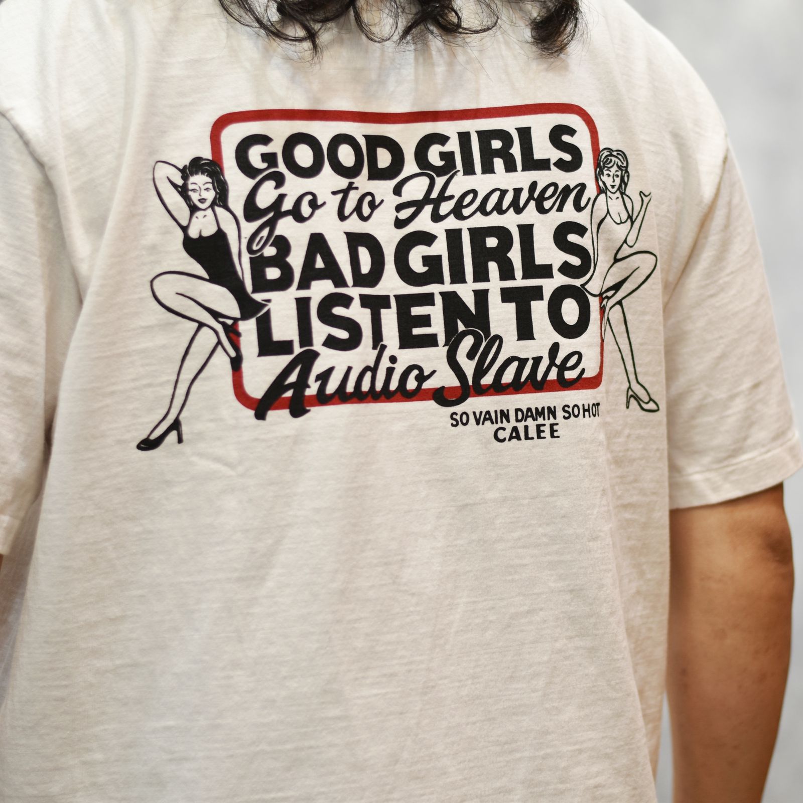 GARMENT DYE GIRLS LOGO POCKET TEE ＜NATURALLY PAINT DESIGN＞ (WHITE)｜ガール ロゴプリント ポケットTシャツ｜CL-26SS004NT