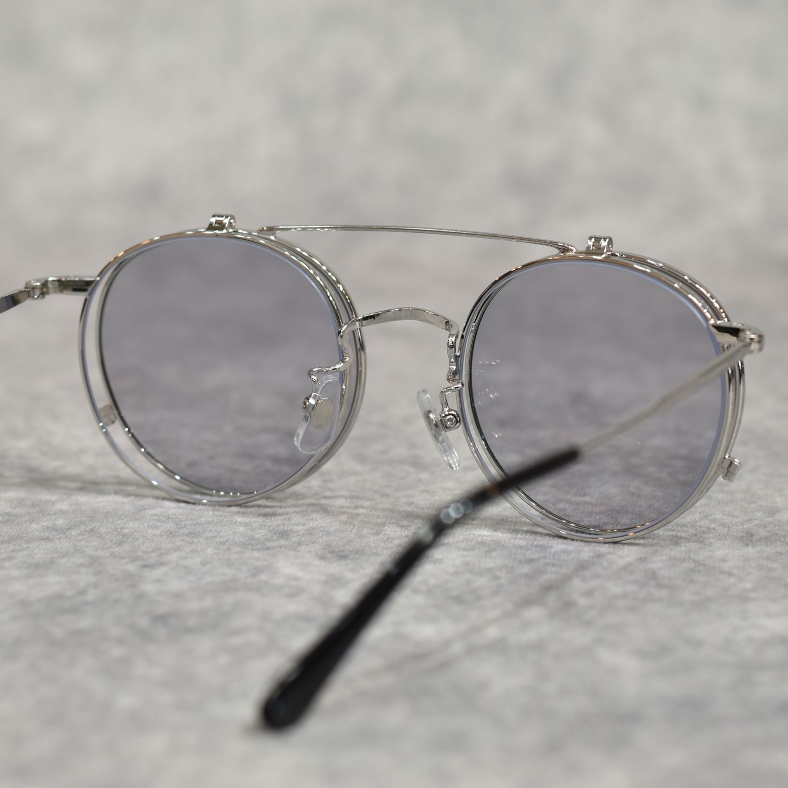 FLIP UP TYPE CIRCLE METAL GLASSES ＜EXCLUSIVE＞ (SILVER / GRAY)｜フリップアップタイプ サークルメタル サングラス｜CL-26SS001G EX