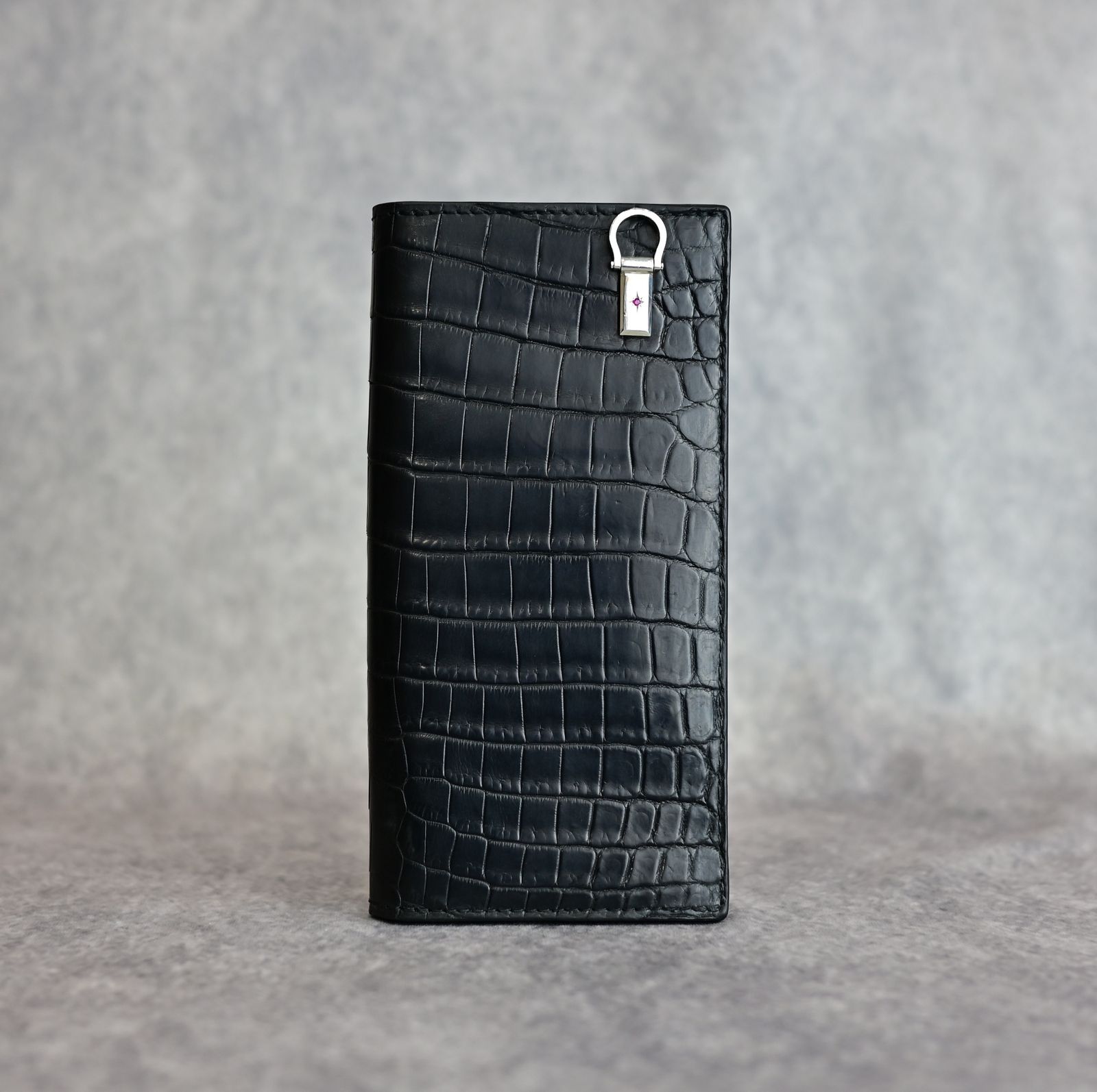 オイルクロコ+イタリアンバケッタ 二つ折り長財布 （BLACK / ブラック） 383-02