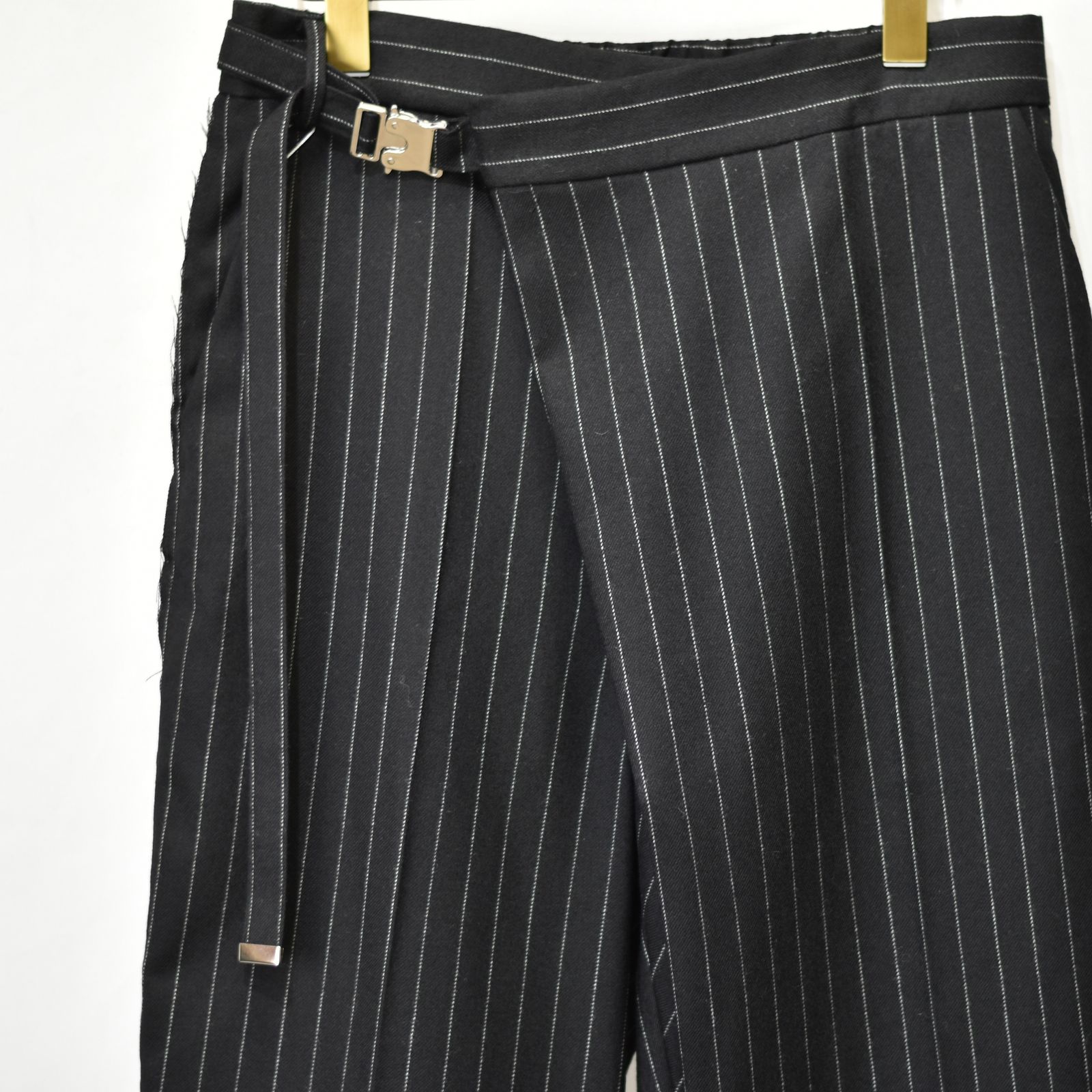 ラップドトラウザー / LB23AW-PT04-GST (BLACK STRIPE)