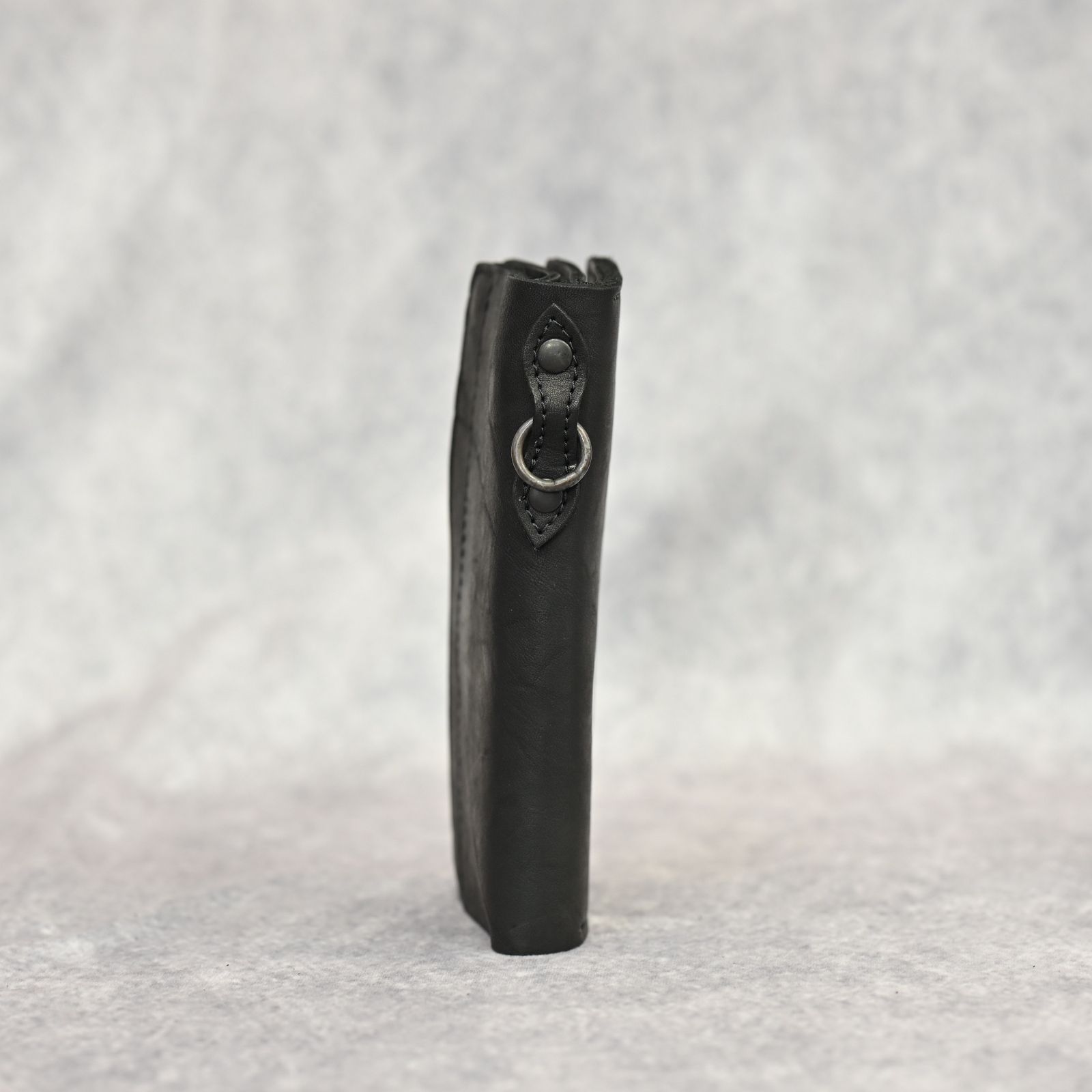 ジャパンショルダー製品染め ラージトラッカーウォレット （BLACK）｜318-38