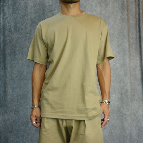 × INVINCIBLE®︎ ドロップショルダー Tシャツ （BEIGE）