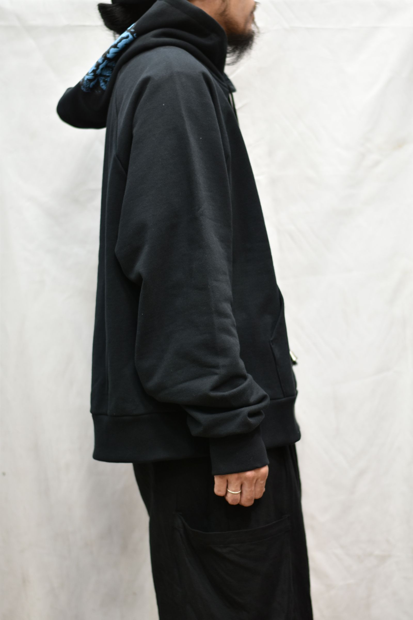COTTON HOODED SWEATER 'BRAIN (BLACK)