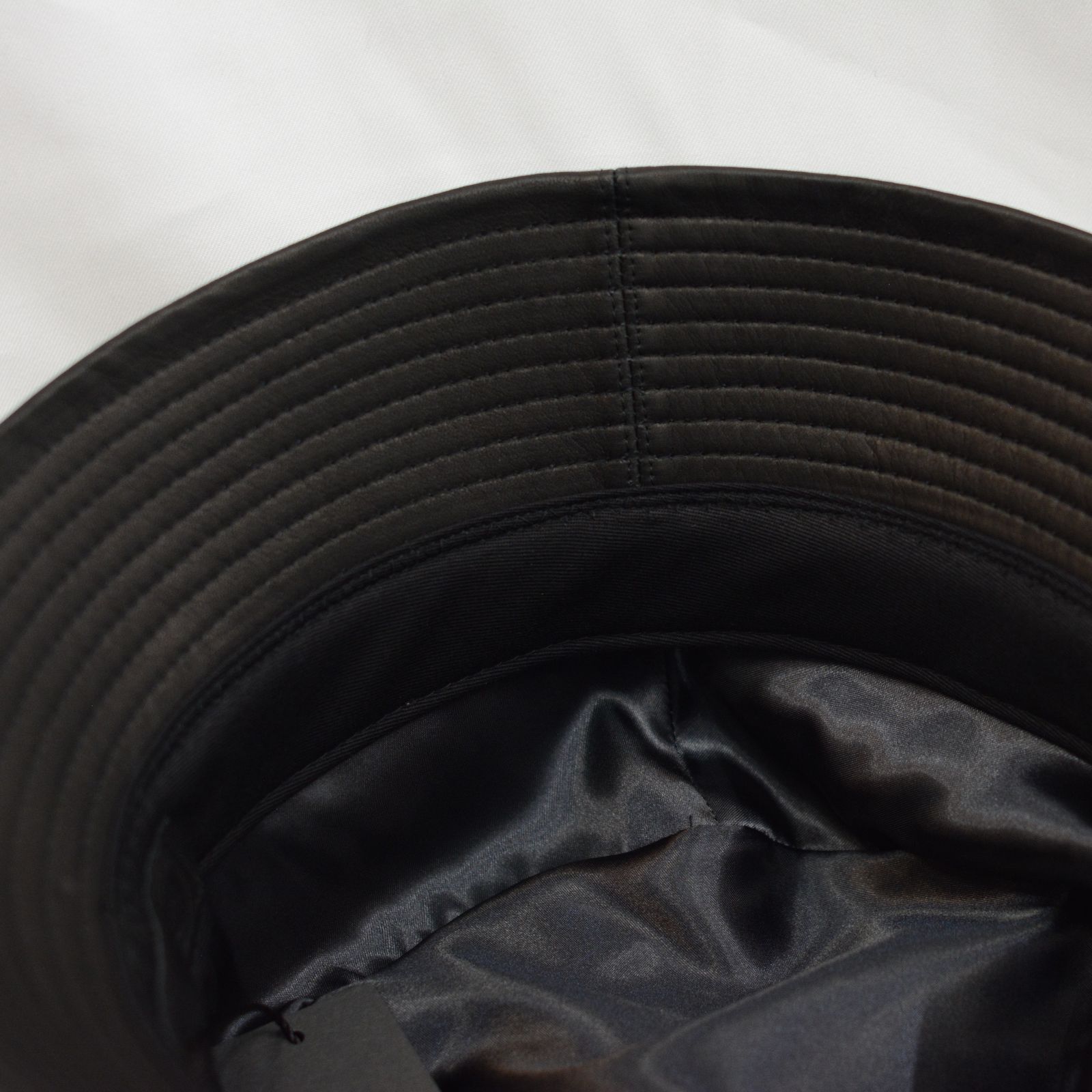 Furniture Leather バケットハット