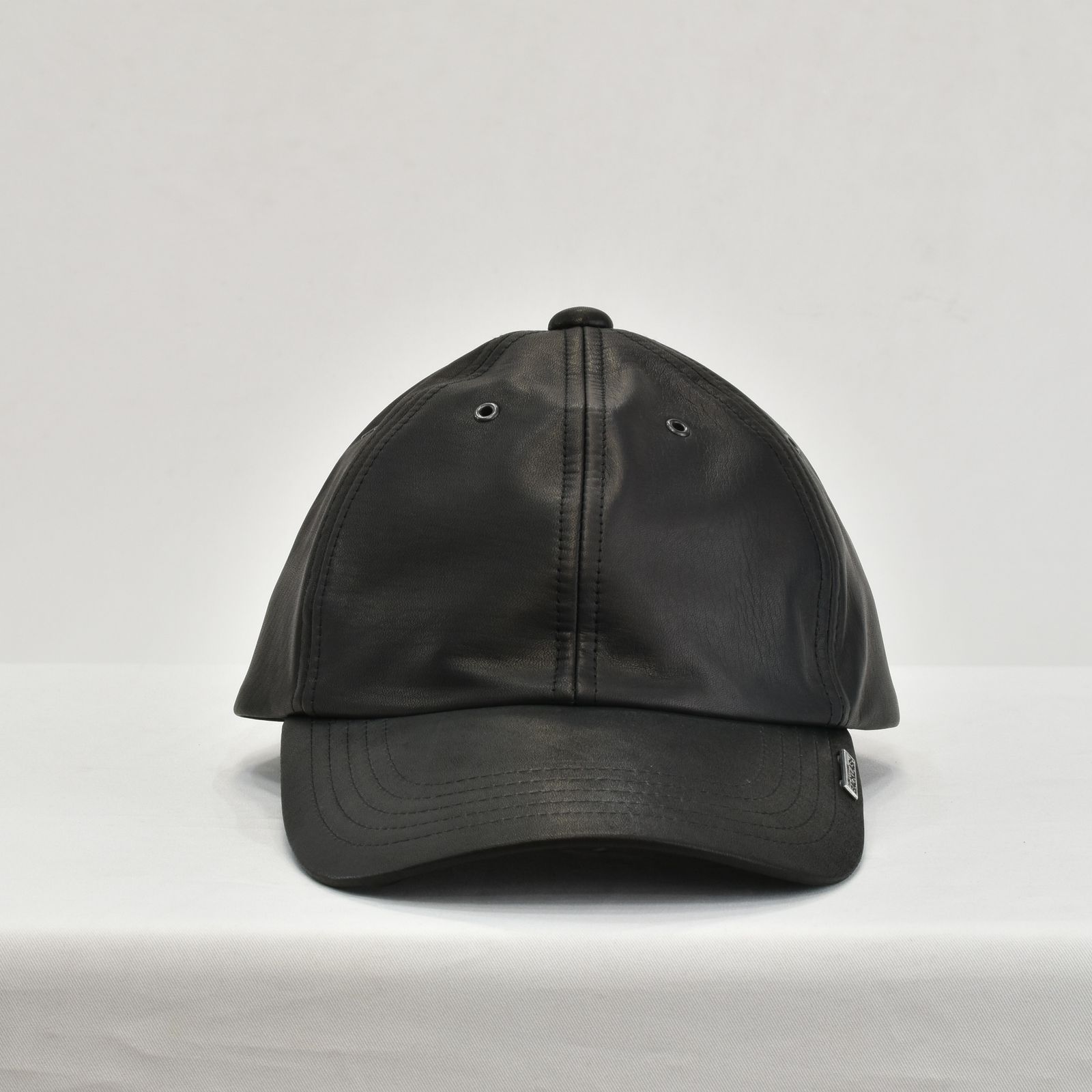 Furniture Leather ローキャップ （BLACK） 858-04