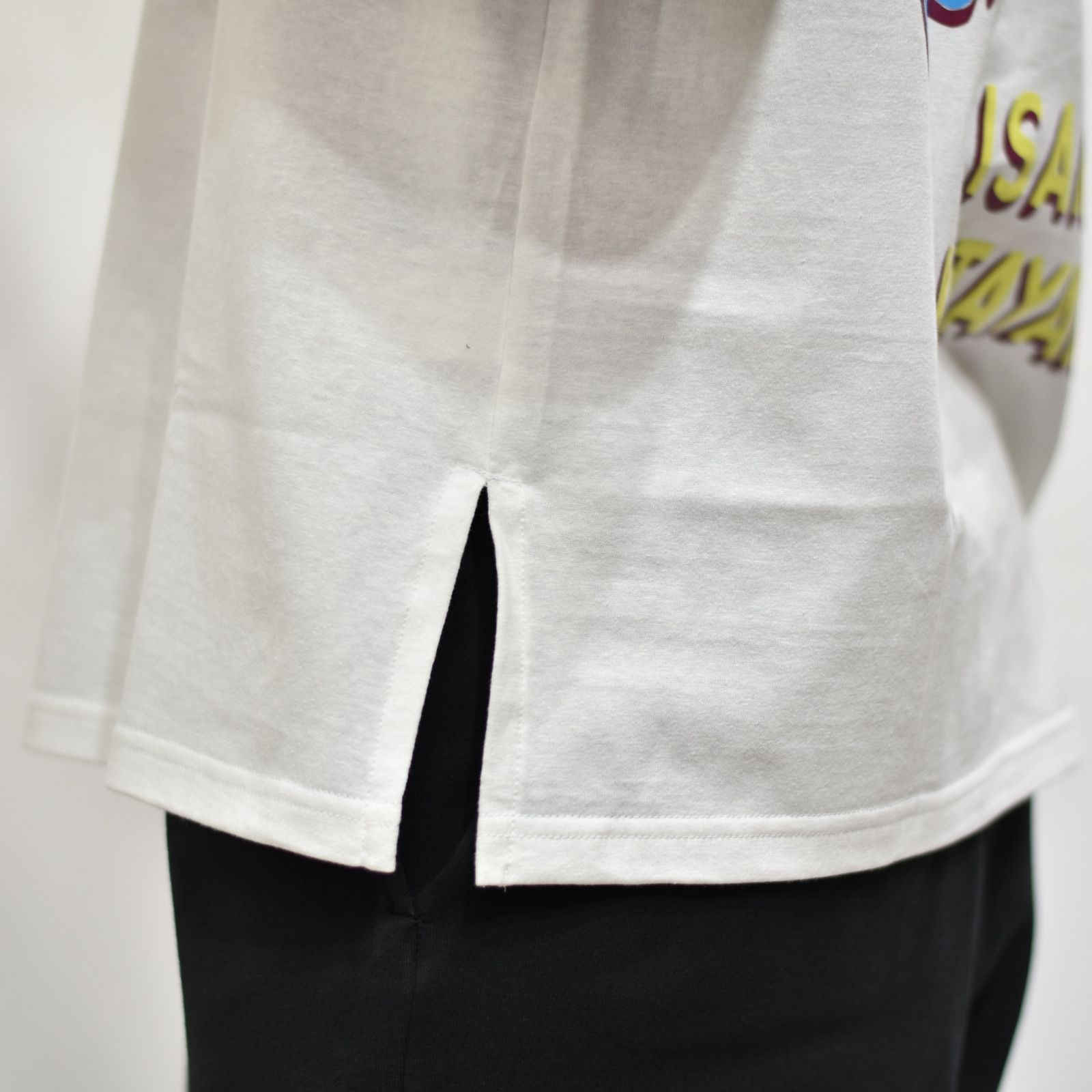 × Klevay Paper Signs アートTシャツ