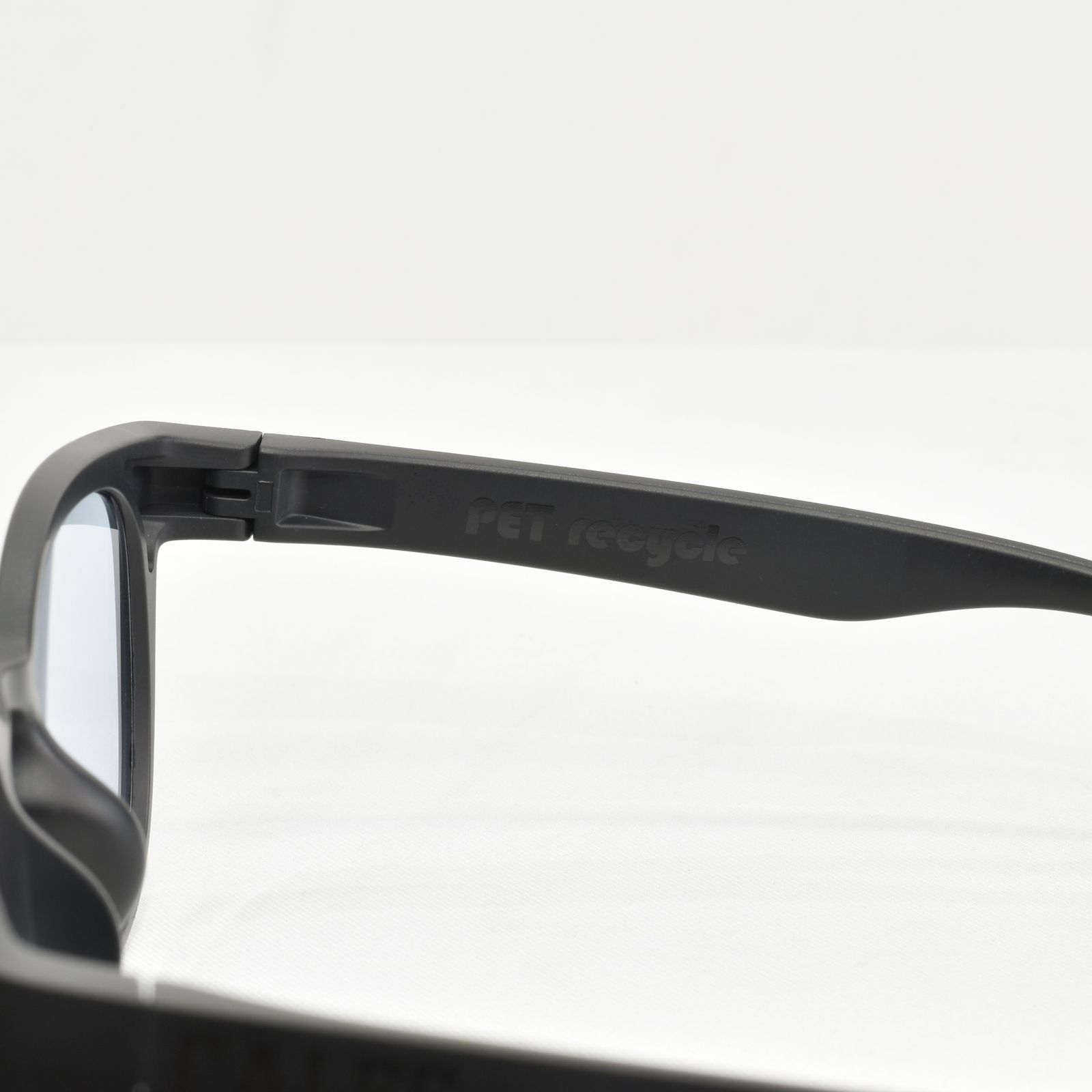 Wellington type up cycle shades (Blue) / ウェリントン タイプ アップサイクル サングラス