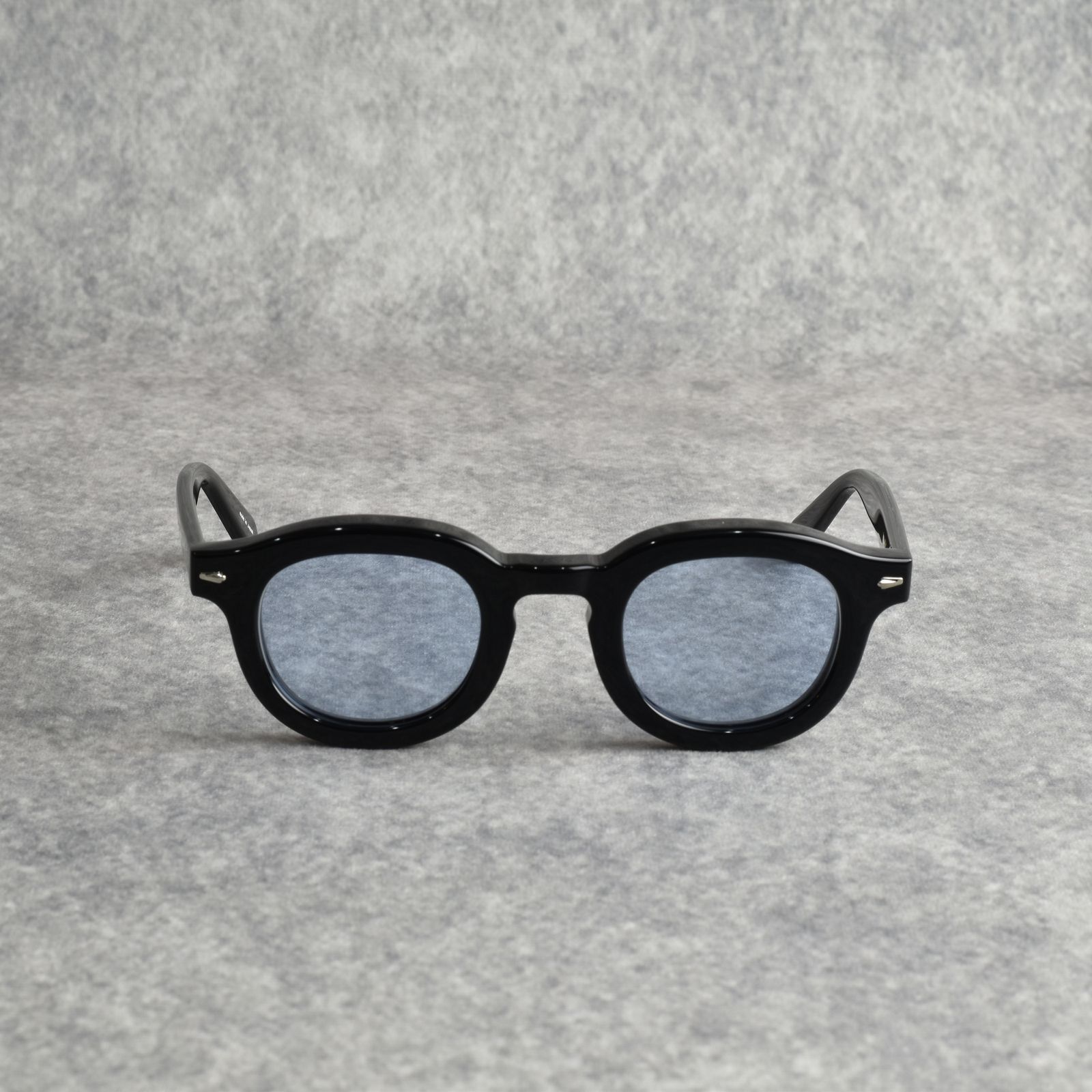 B/W TYPE GLASSES ＜CLASSIC MODEL＞ (BLACK/BLUE) / ボストン/ウェリントン サングラス ＜クラシック モデル＞