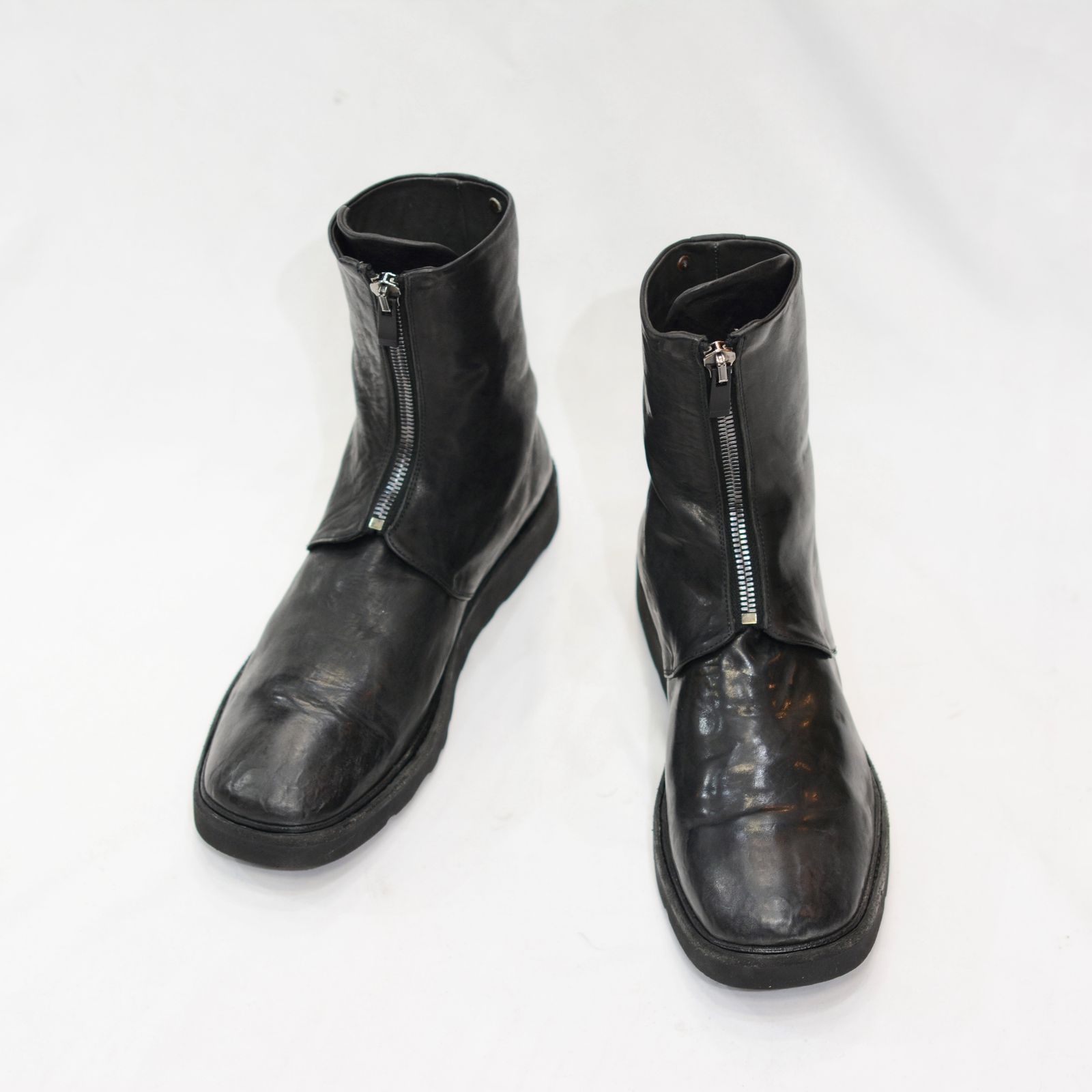 HORSE LEATHER FRONT ZIP COMBAT LINED FZ-1 BLACK CREPE SOLES PIECE DYED