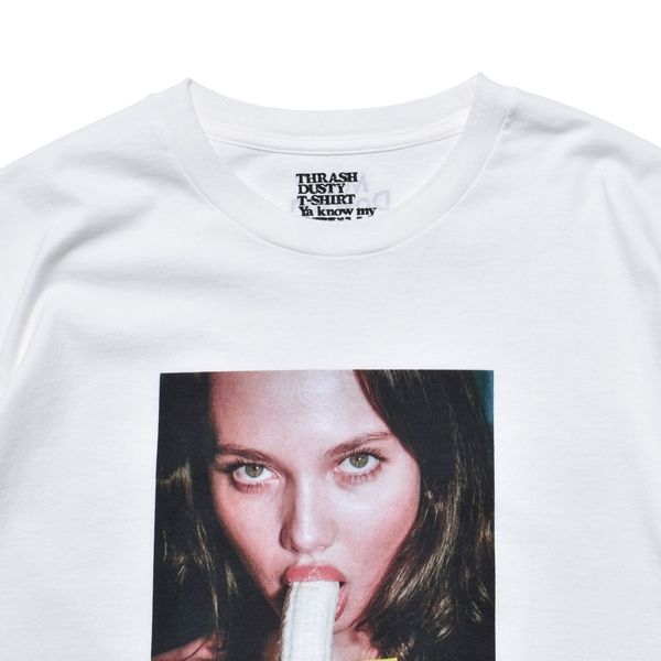 × STIE-lo  Mike Dowson Holding Tee （WHT / ホワイト）｜プリントTシャツ｜STLMD002