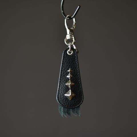 Studs & Embossing assort leather key ring -Type D- (Black) / スタッズレザー キーリング