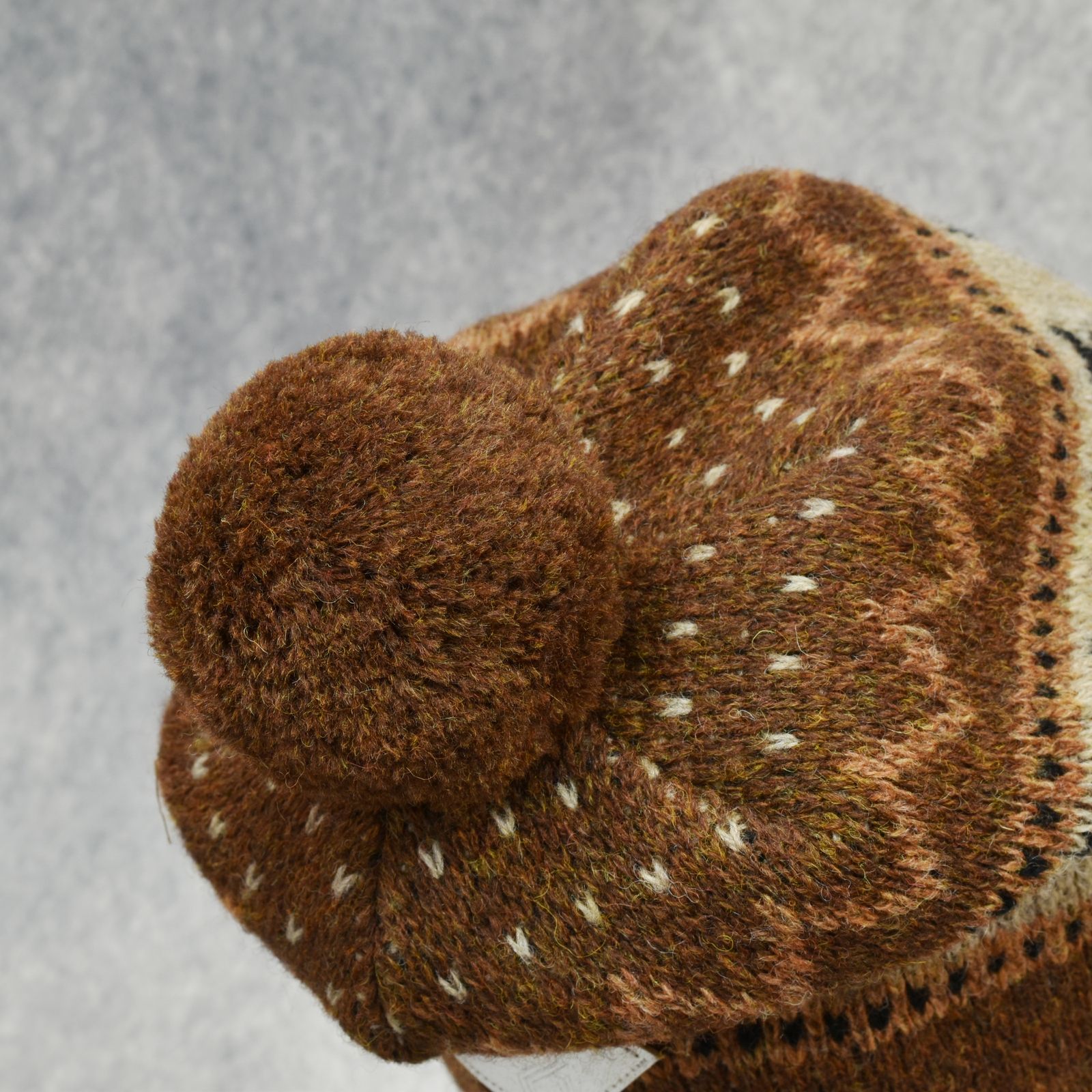 WOOL KNIT FLAP POMPOM BEANIE (CHOCOLATE)｜ポンポンニット帽｜PD25AAC09
