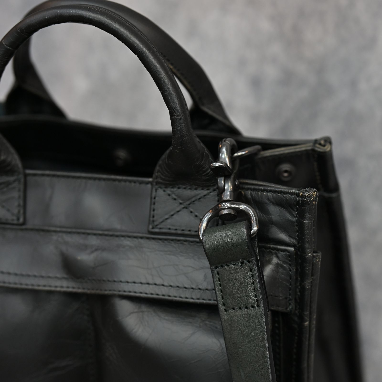 JAPAN HORSE CRACKING VINTAGE MINI-TOTE/SHOULDER BAG （BLACK）｜ジャパンホース ミニトート バッグ｜260-01