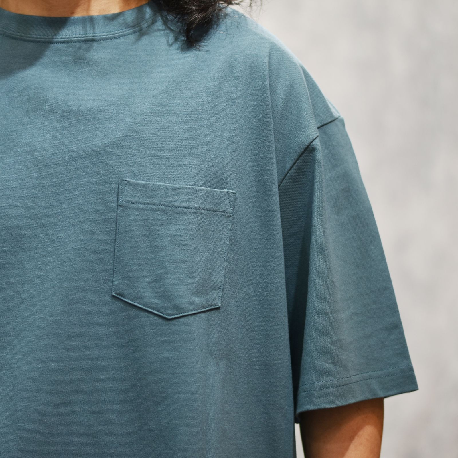 VINTAGE TYPE SNAKE LOGO POCKET TEE ＜NATURALLY PAINT DESIGN＞ (CHARCOAL NAVY)｜スネーク ロゴプリント ポケットTシャツ｜CL-26SS003NT