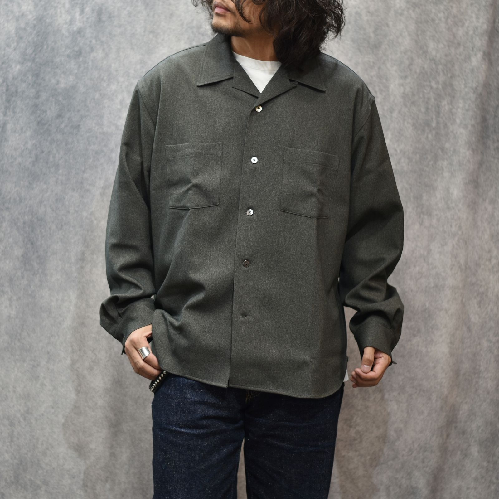 "BLATANT LOCALISM" OPEN COLLAR ROUND L/S SH (CHARCOAL)｜オープンカラー ラウンド 長袖シャツ｜CL-25AW038