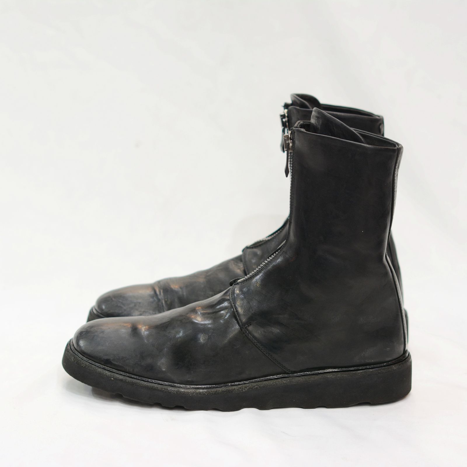 HORSE LEATHER FRONT ZIP COMBAT LINED FZ-1 BLACK CREPE SOLES PIECE DYED