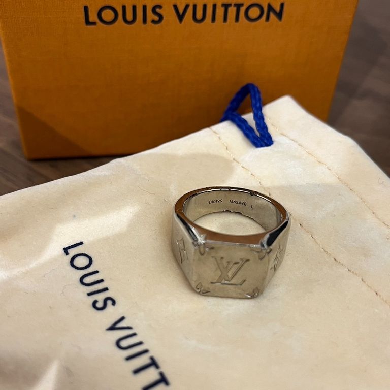 【Louis Vuitton シグネットリング】