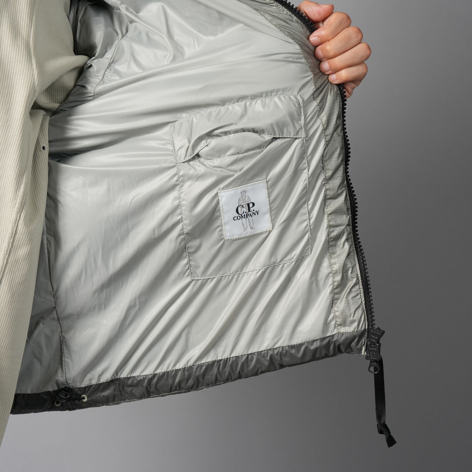 D.D. SHELL HOODED DOWN JACKET / フーデッド ダウンジャケット (フリントグレー)