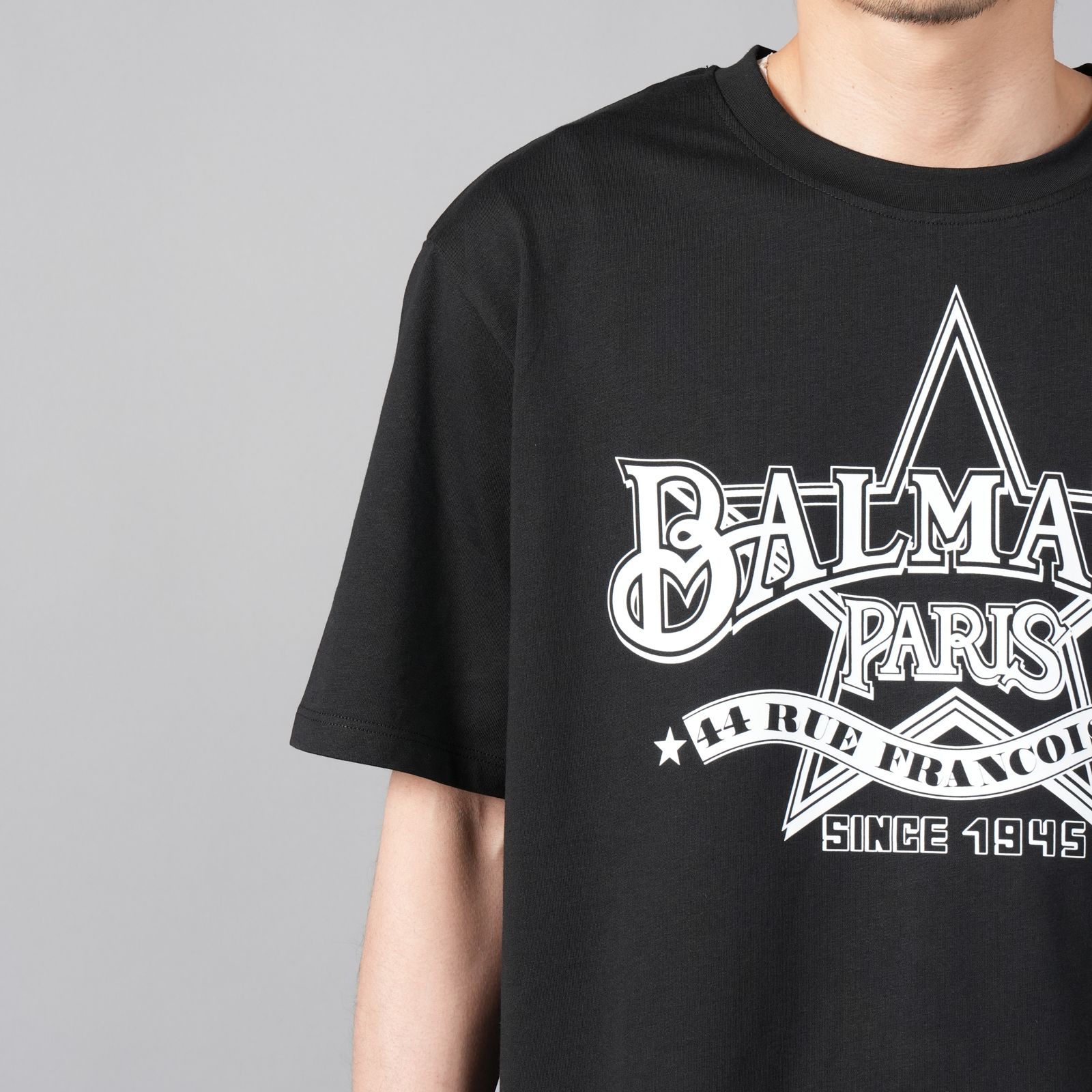 BALMAIN - 【ラスト1点】BALMAIN STAR PRINT T-SHIRT -STRAIGHT FIT / バルマン スタープリント  Tシャツ [ストレートフィット] (ブラック) | Confidence