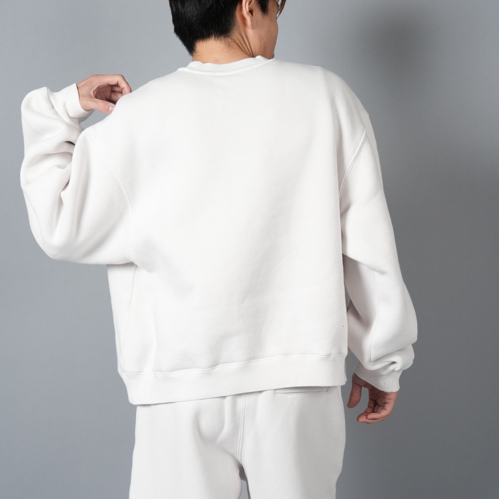 【ラスト1点】GRAPHIC CREWNECK SWEATSHIT / グラフィック クルーネックスウェット   (ダーティーホワイト)