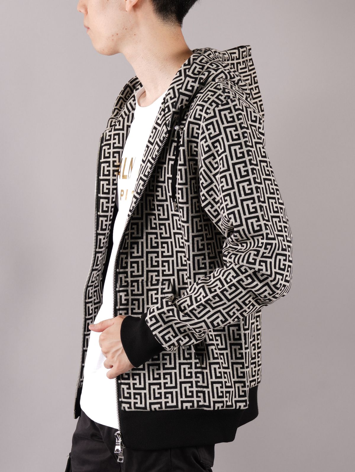 【ラスト1点】BH1 C&S ZIP HOODIE JERSEY MONOGRAM GRAPHIC / 1945 モノグラム スウェットシャツ (パーカー) / ブラウン / クラシックフィット / 定番商品 / メンズ