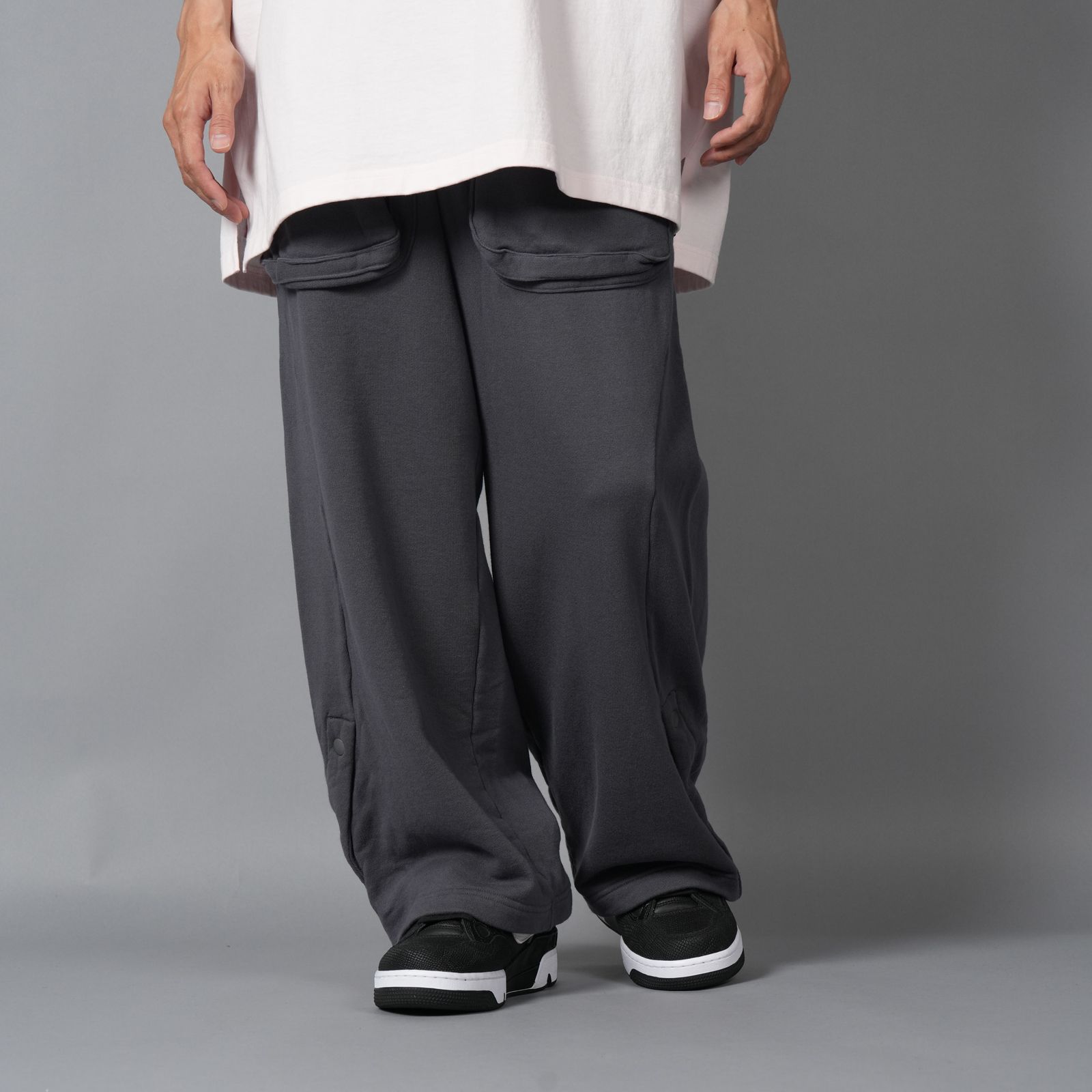 FLOWING SWEATPANTS / フローウィング スウェットパンツ  (スモークグレー)