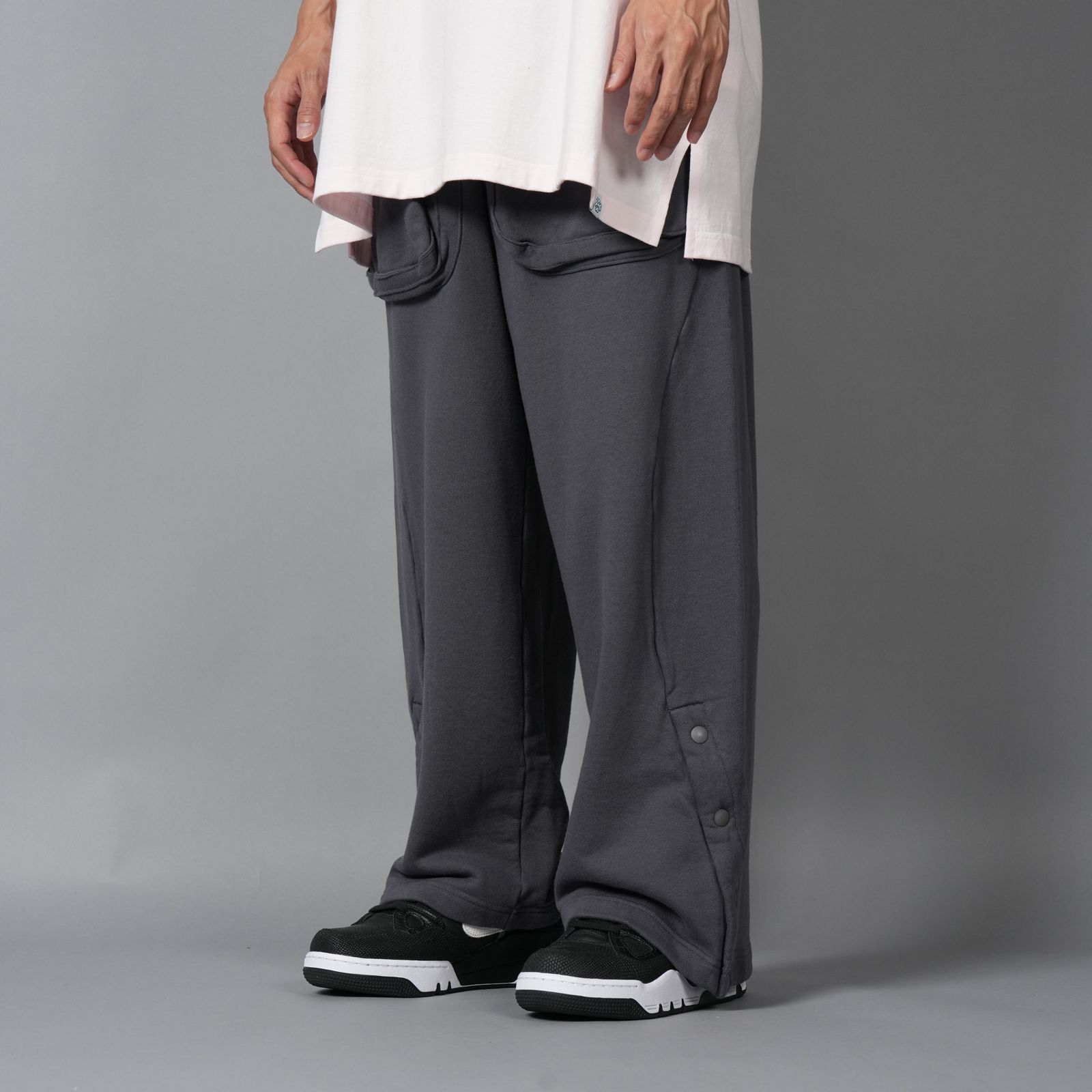 FLOWING SWEATPANTS / フローウィング スウェットパンツ  (スモークグレー)