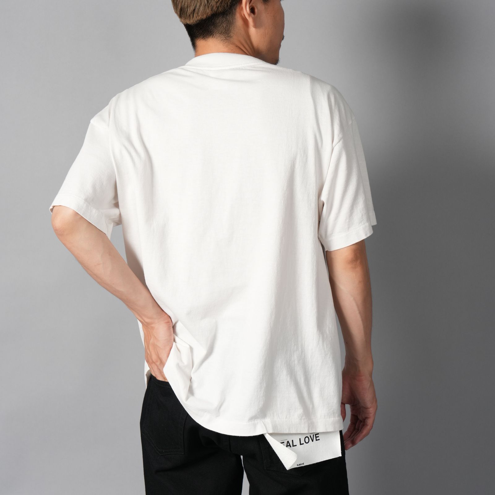 【残りわずか】【コラボ】SM-MK1-0000-C15 / KK_SS T-SHIRT / DESERT / WHITE / Tシャツ (ホワイト)