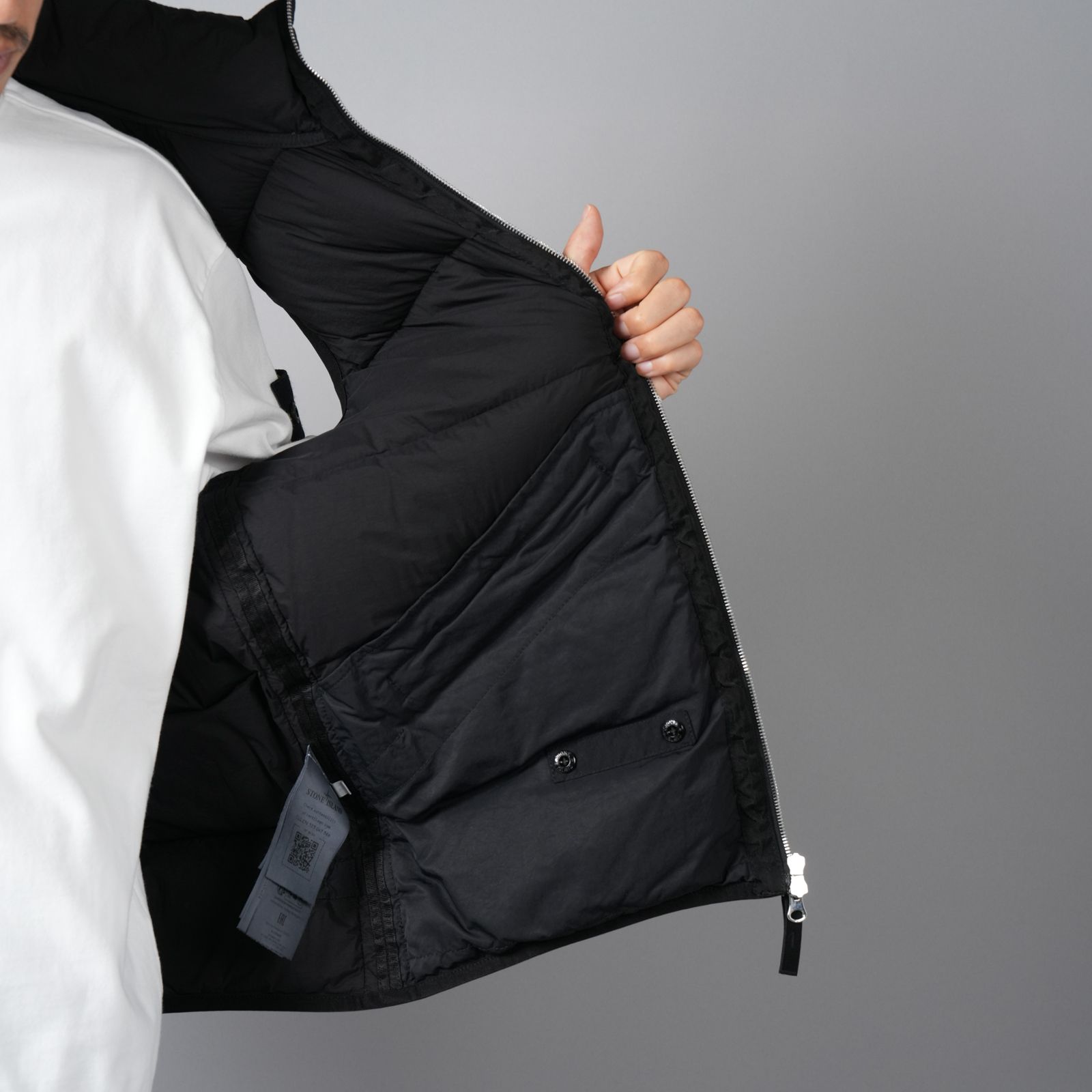 【ラスト1点】G0828 / SEAMLESS TUNNEL NYLON DOWN -TC / シームレス ナイロンダウンベスト (ブラック)