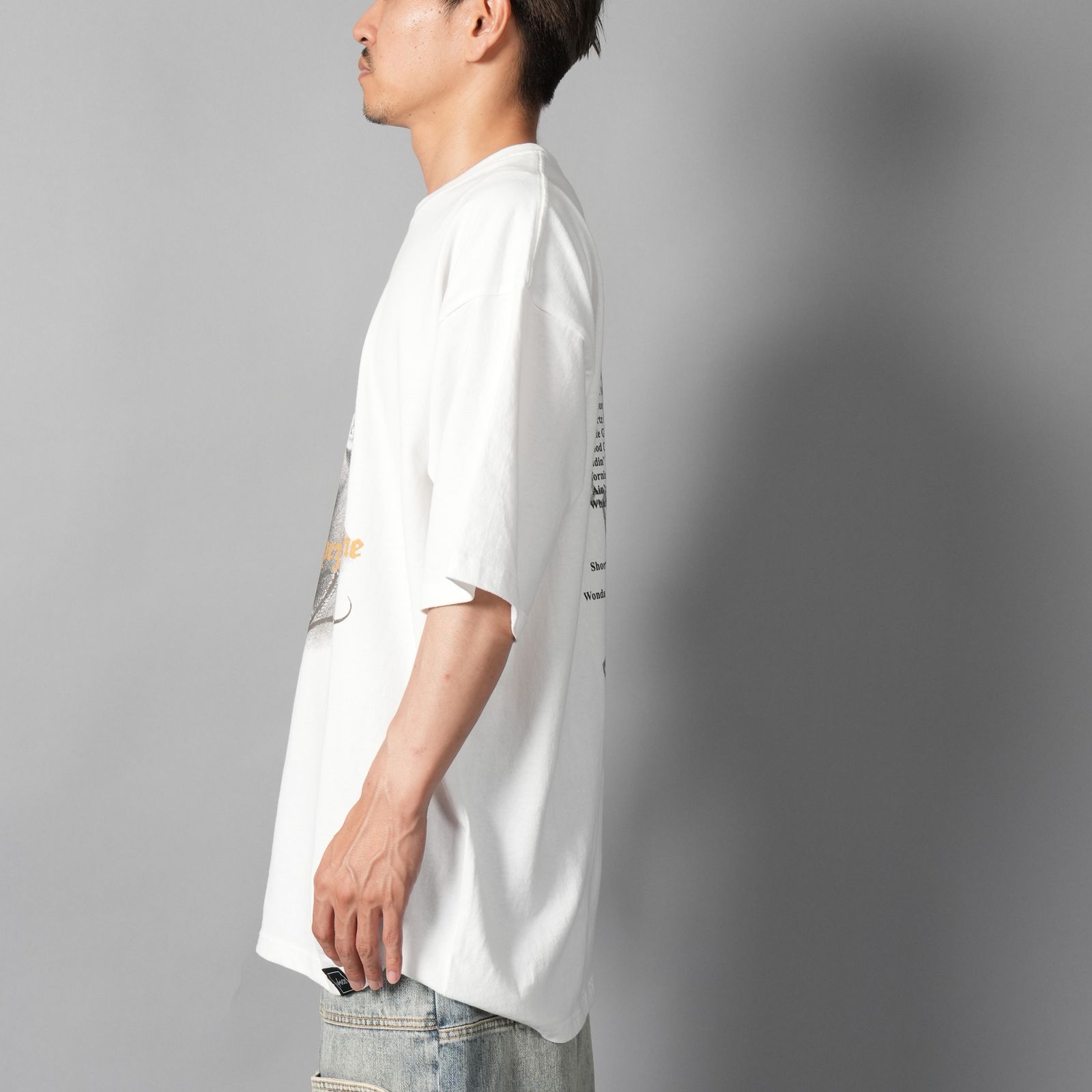 UIZZ-24036 / Tupac / All Eyez On Me Side Face Photo SSTee / Tシャツ (ホワイト)