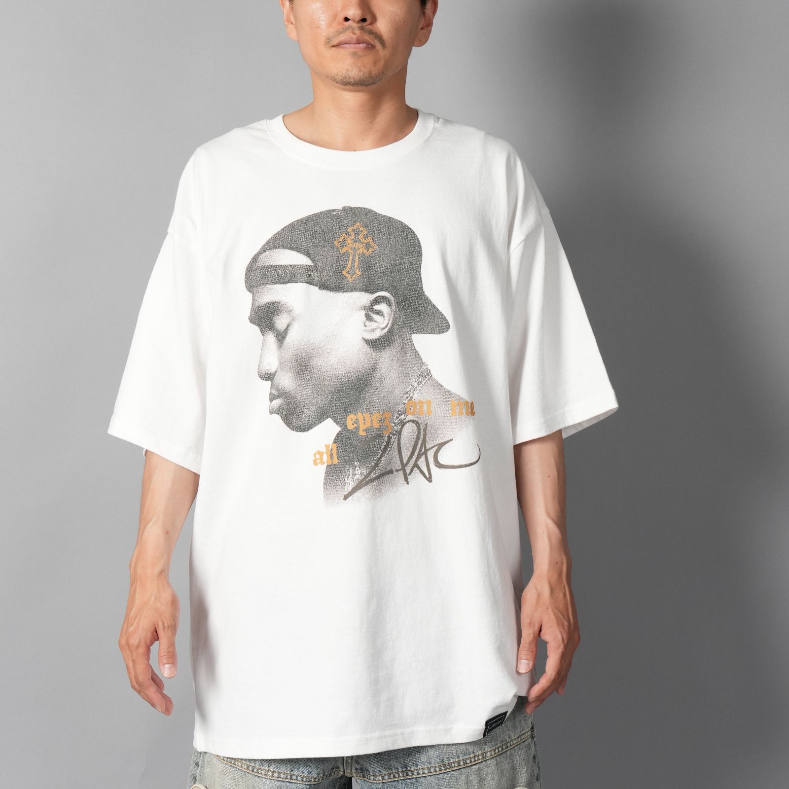 UIZZ-24036 / Tupac / All Eyez On Me Side Face Photo SSTee / Tシャツ (ホワイト)