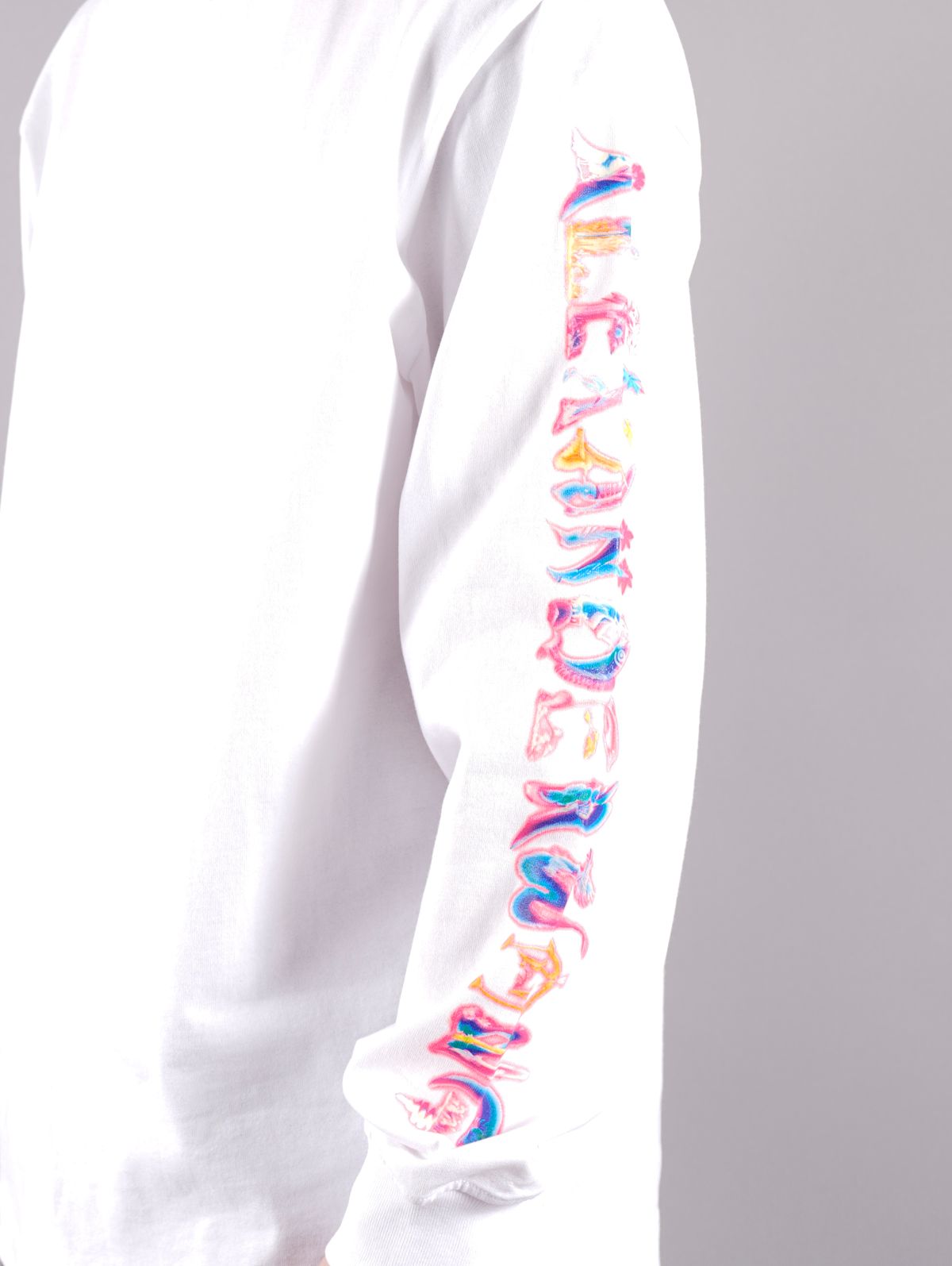 ラスト1点 / LONG SLEEVE SHIRT WITH LOGO GRAPHIC / ロングスリーブシャツ ウィズ ロゴ グラフィック (ホワイト)