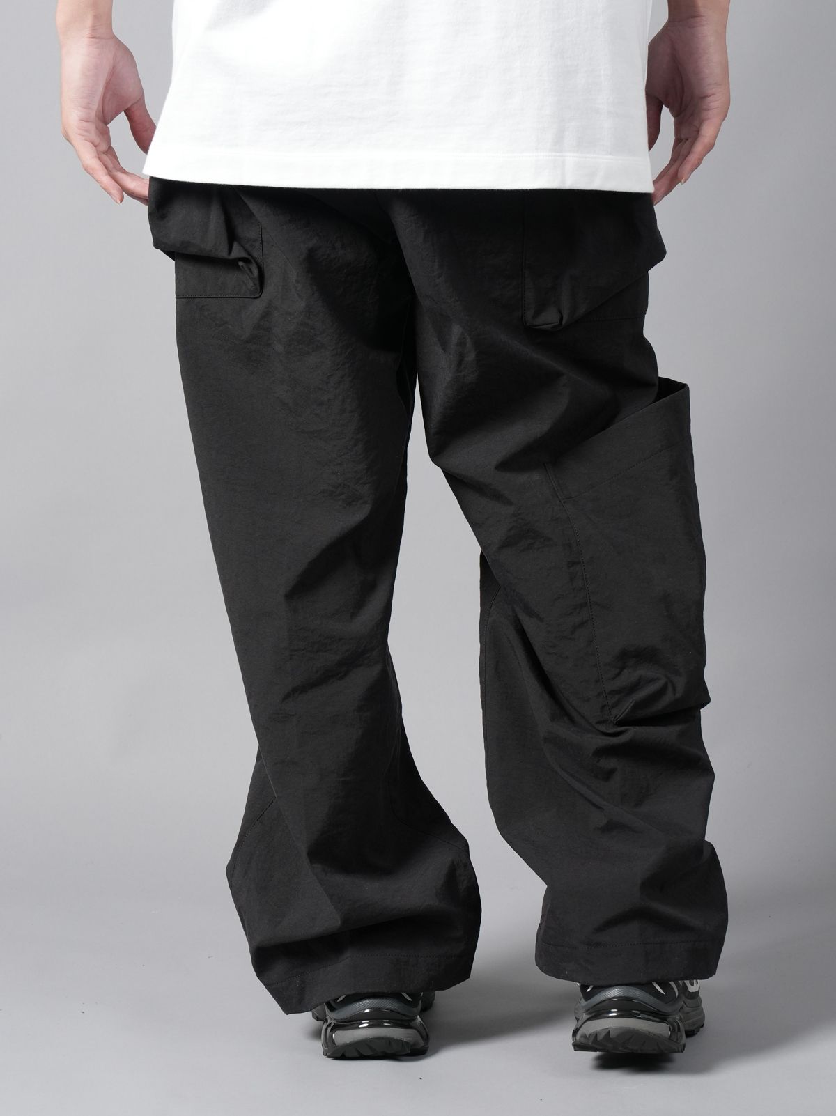 新着入荷の通販 ALMOSTBLACK - ビッグポケットパンツ / PANTS POCKET BIG WVN パンツ