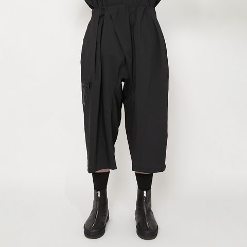 【GHOST】WOVEN WATER-REPELLENT TWO TUCK NINJA SHORTS / ニンジャショーツ(ブラック)