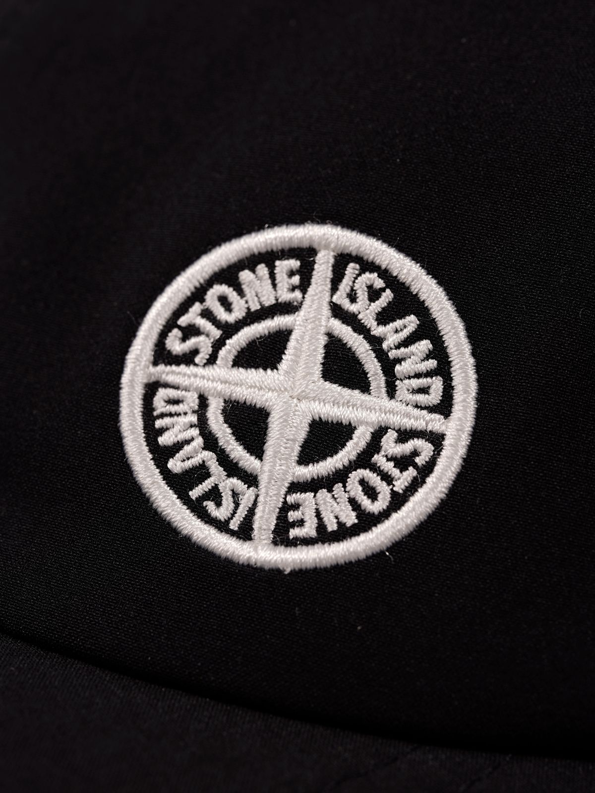 STONE ISLAND ロゴエンブレム刺繍キャップ-