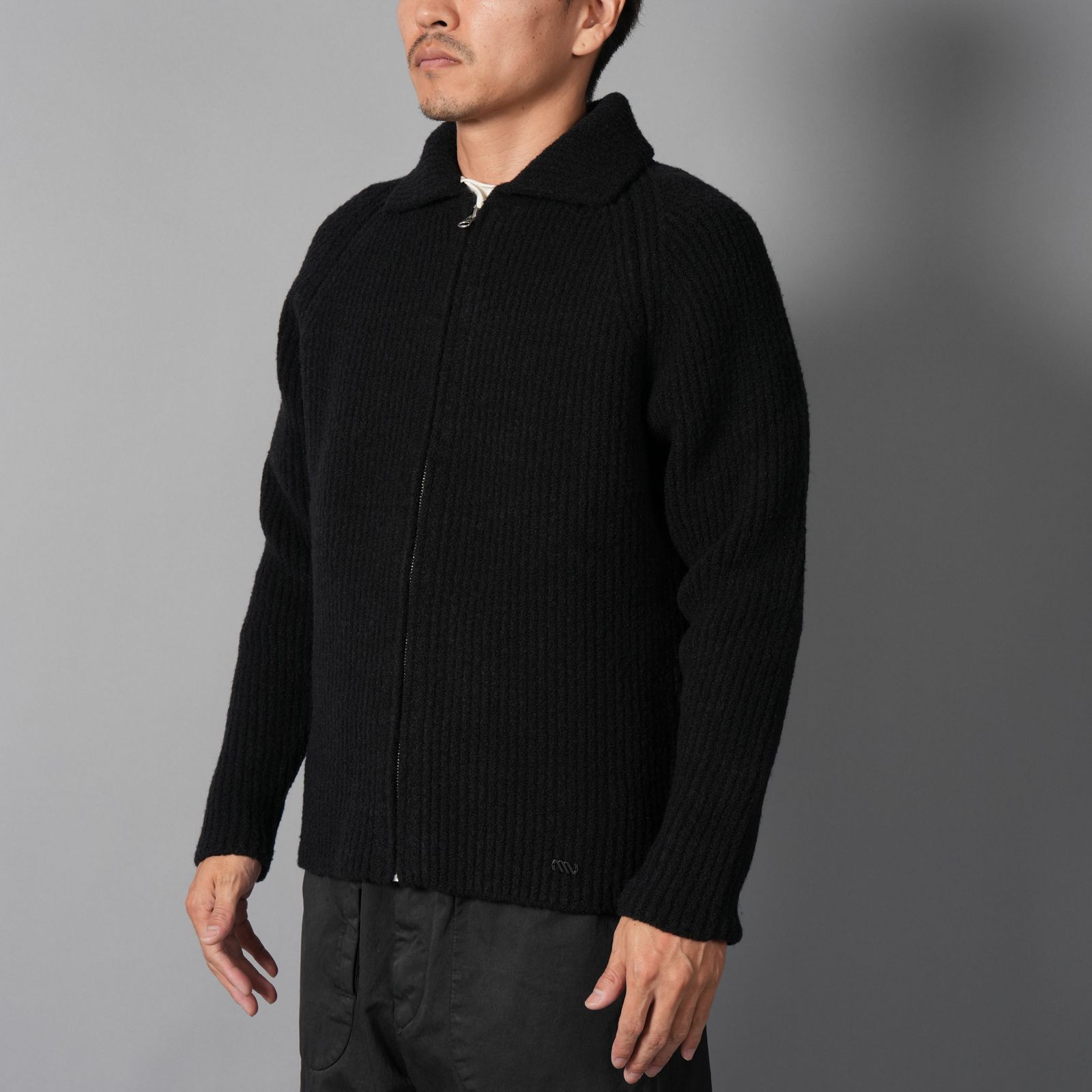KNITWEAR CARDIGAN IN BOUCLE FELTED YARN / ニットカーディガン (ブラック)