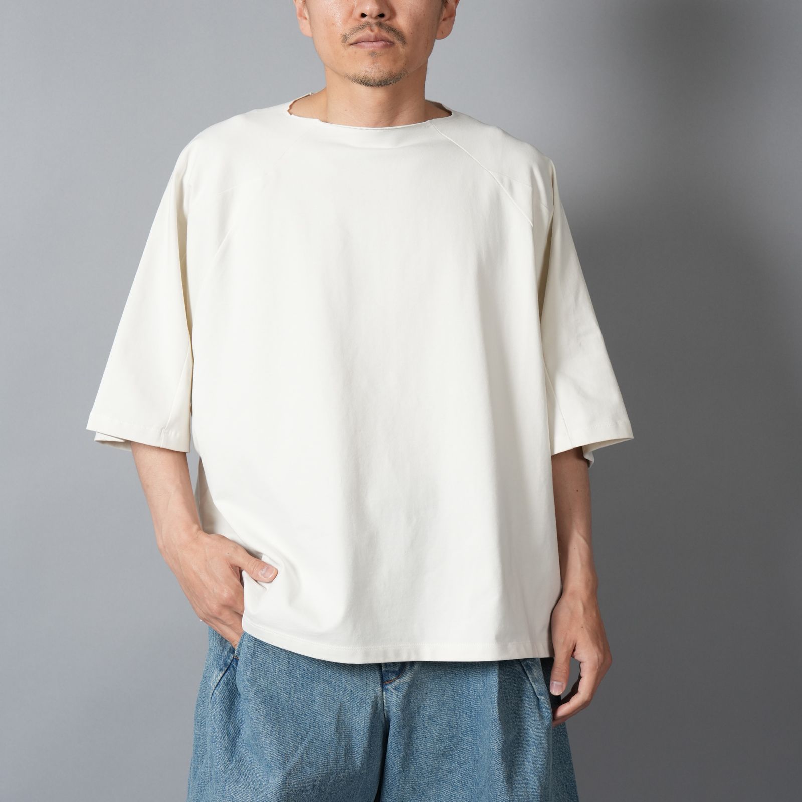 BOX CUT TEE / ボックスカットTシャツ (フラットホワイト)