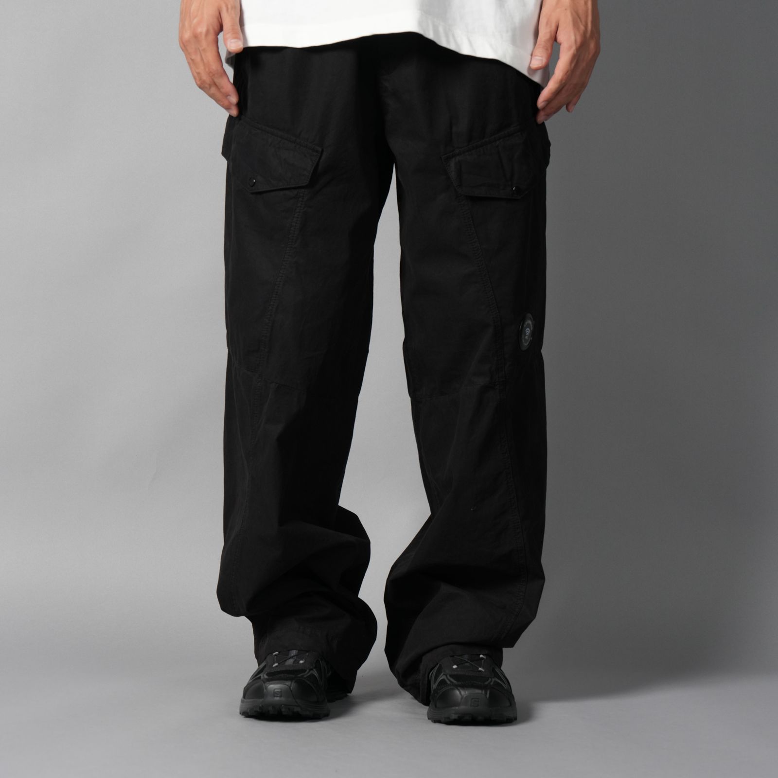 MICROREPS BOXY LENS CARGO PANTS / カーゴパンツ (ブラック)