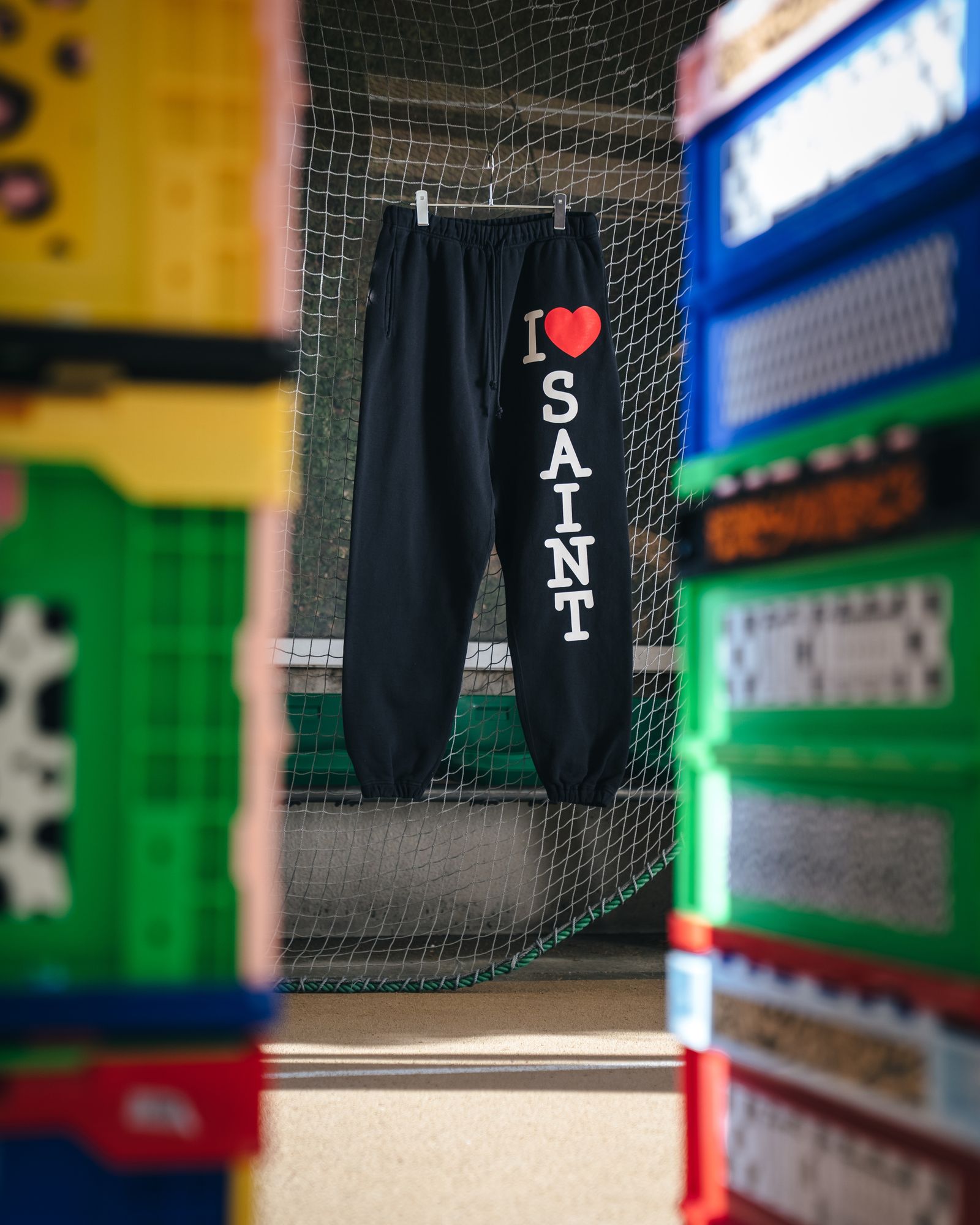SM-MK8-0000-062 / SWEAT PANTS / I LOVE SAINT / BLACK / スウェットパンツ (ブラック)